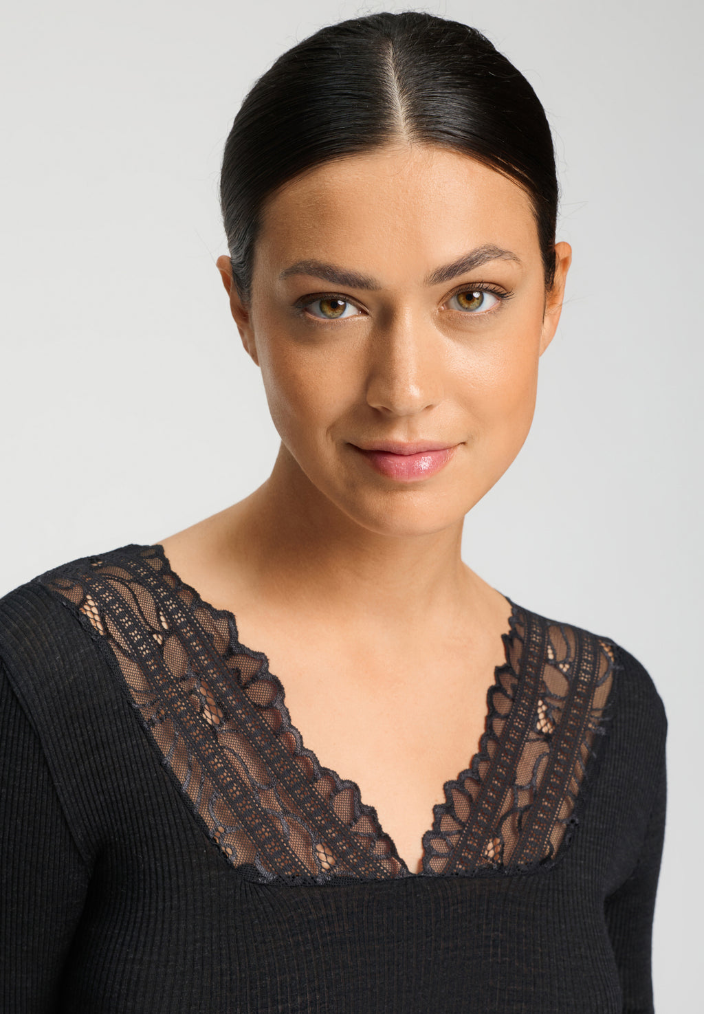 Marcia Lace Trim Wool and Silk Top | Phantom 70757-924