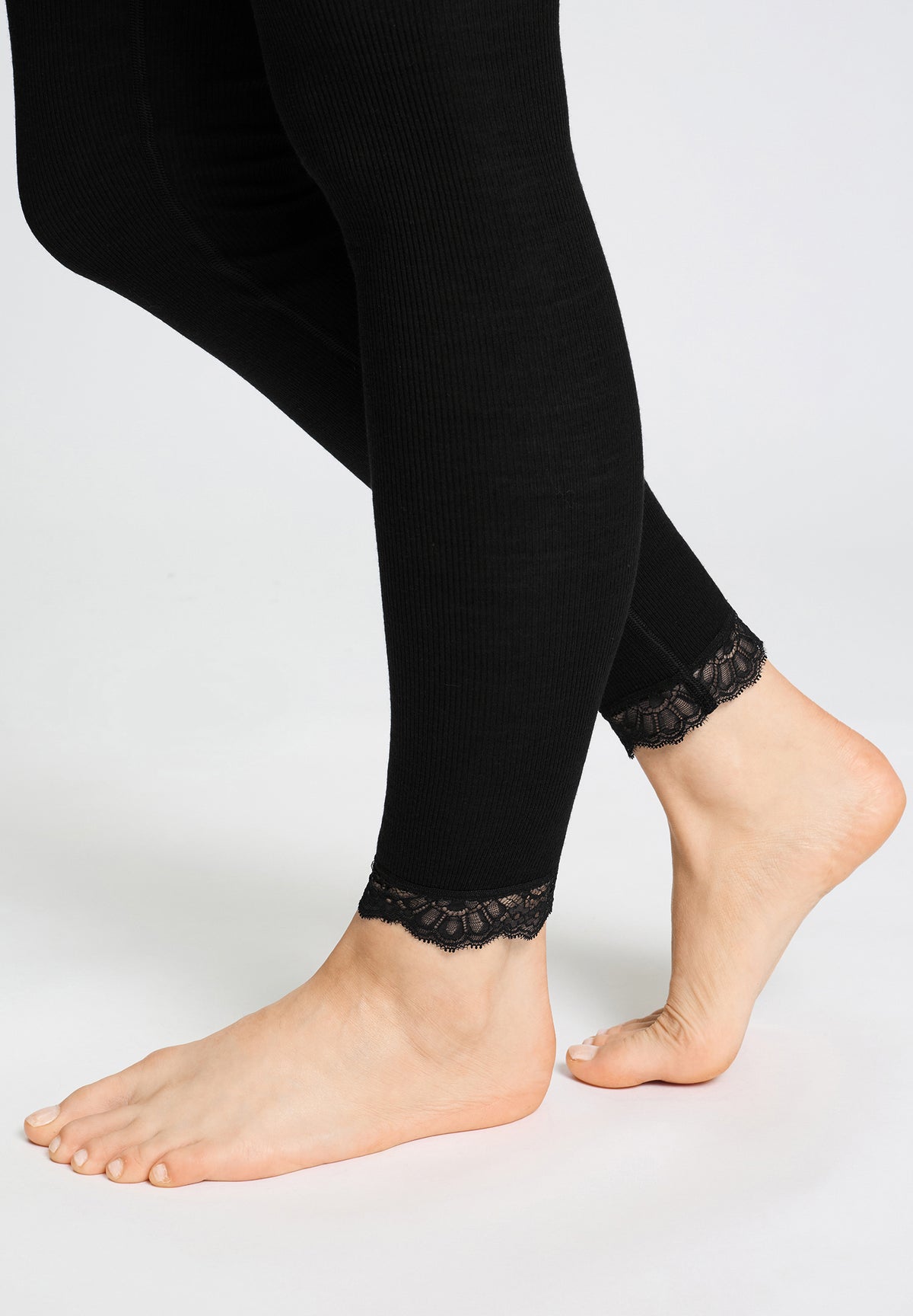 Woolen Lace Leggings | Black 70771-019