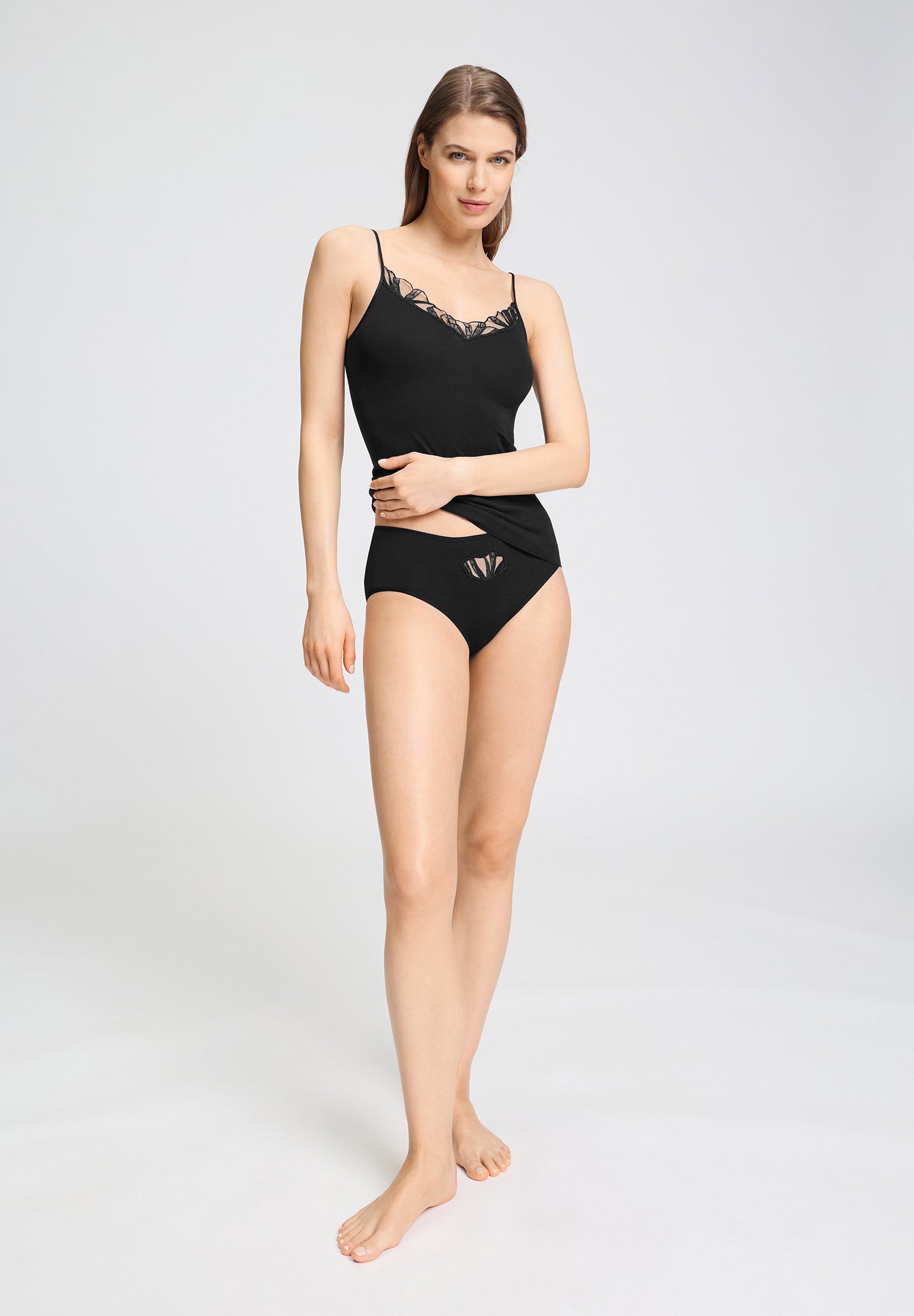 Rosaria Hicut Brief | Black 70785-019