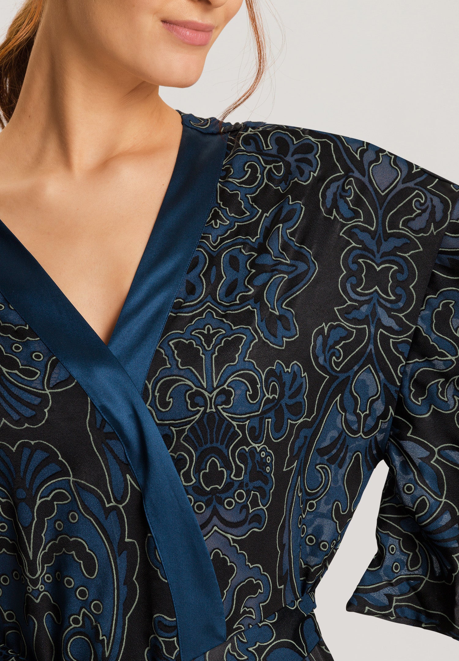 70897 Marlene Kimono - 2868 Sheer Damask