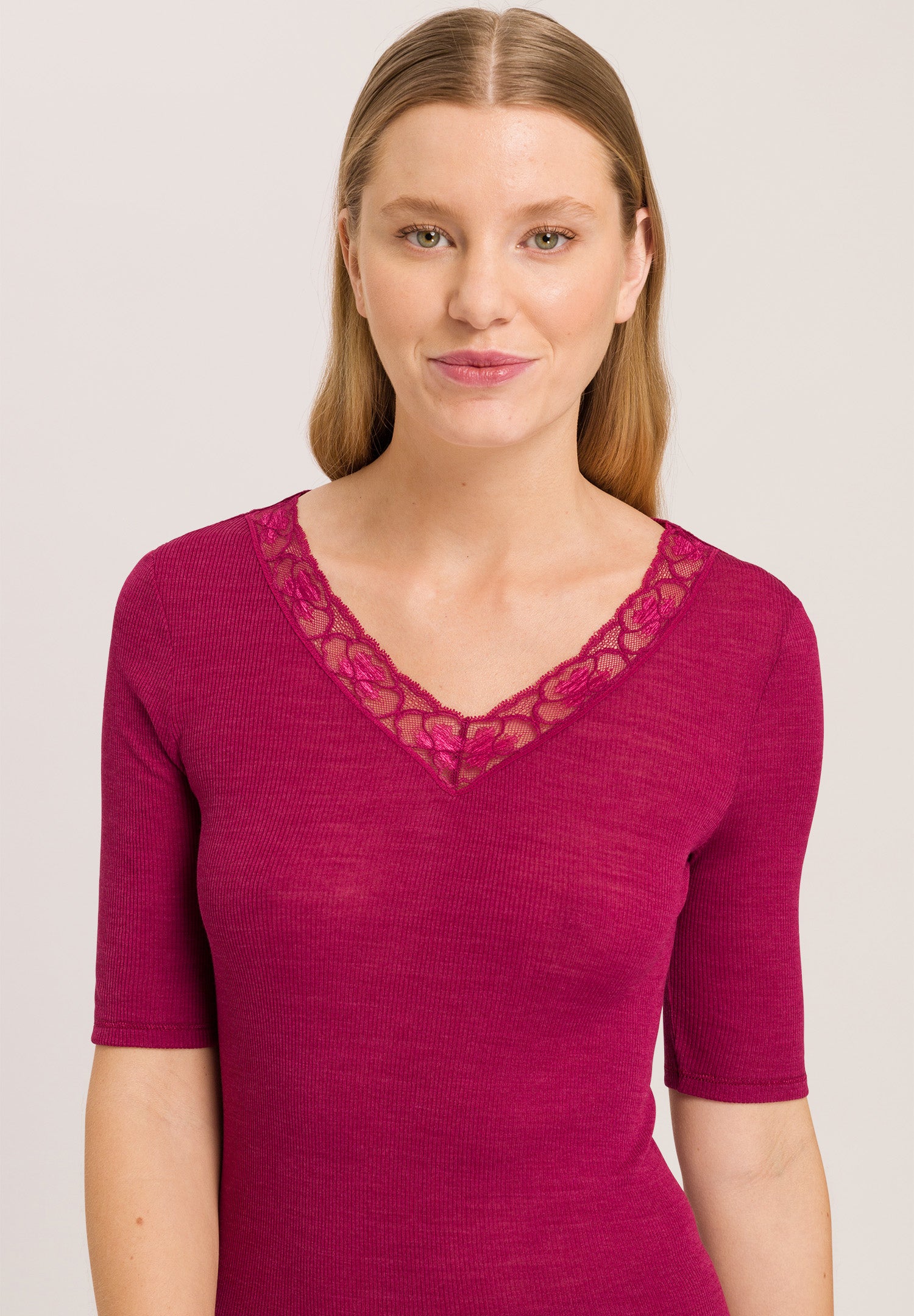 70972 Woolen Lace S/Slv Shirt - 2406 Intense Garnet