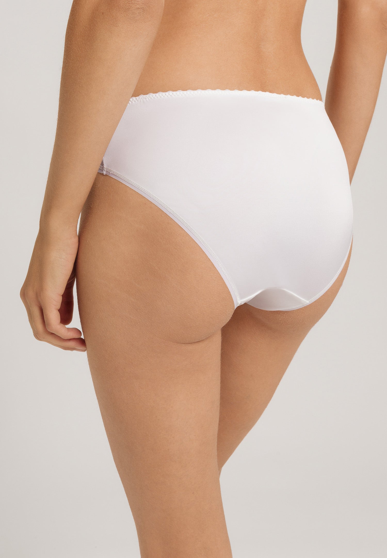 Satin Deluxe Satin Jersey Bikini | Off White 71125-102