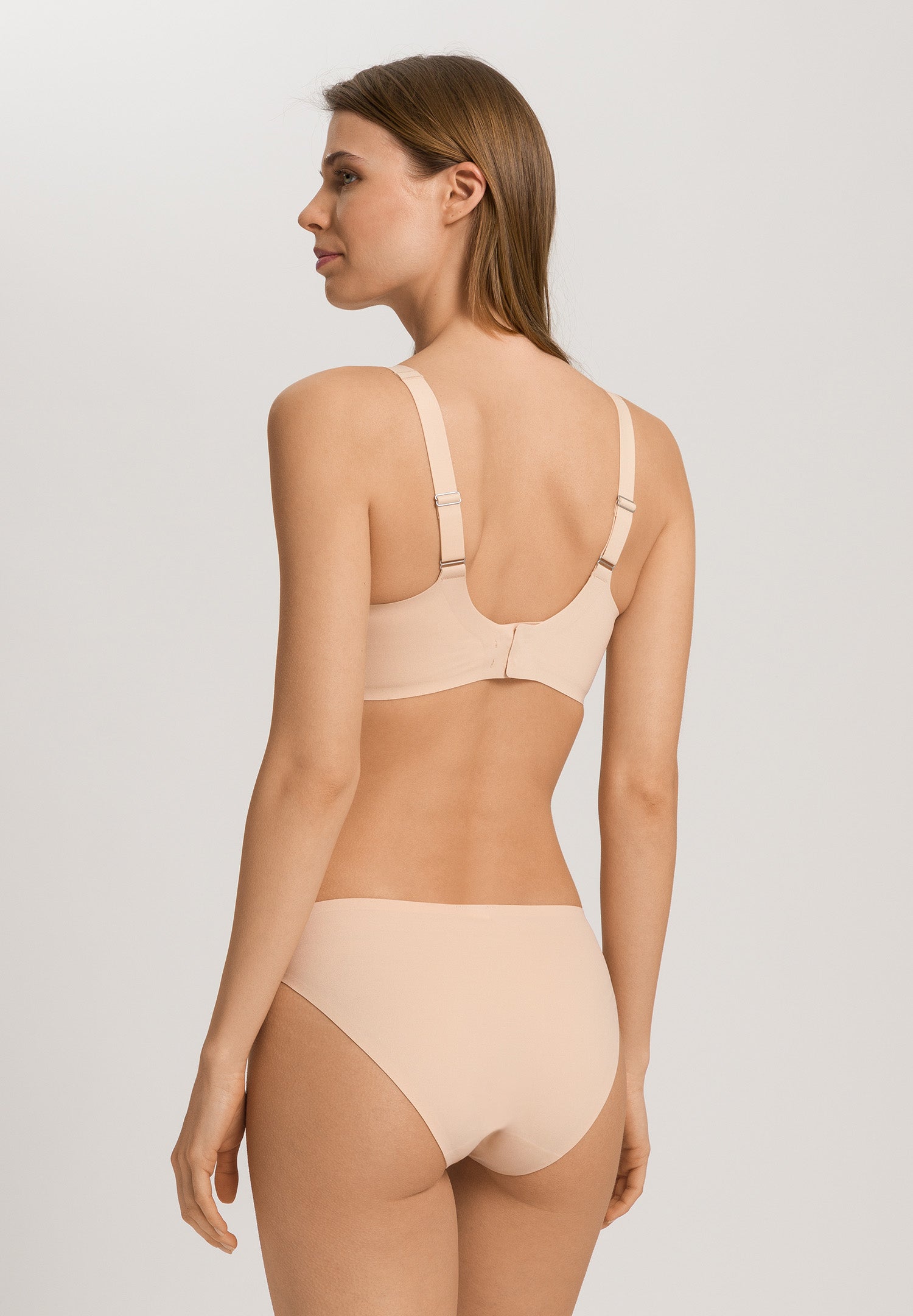 Invisible Touch Microfiber Soft Cup Bra | Beige 71139-274
