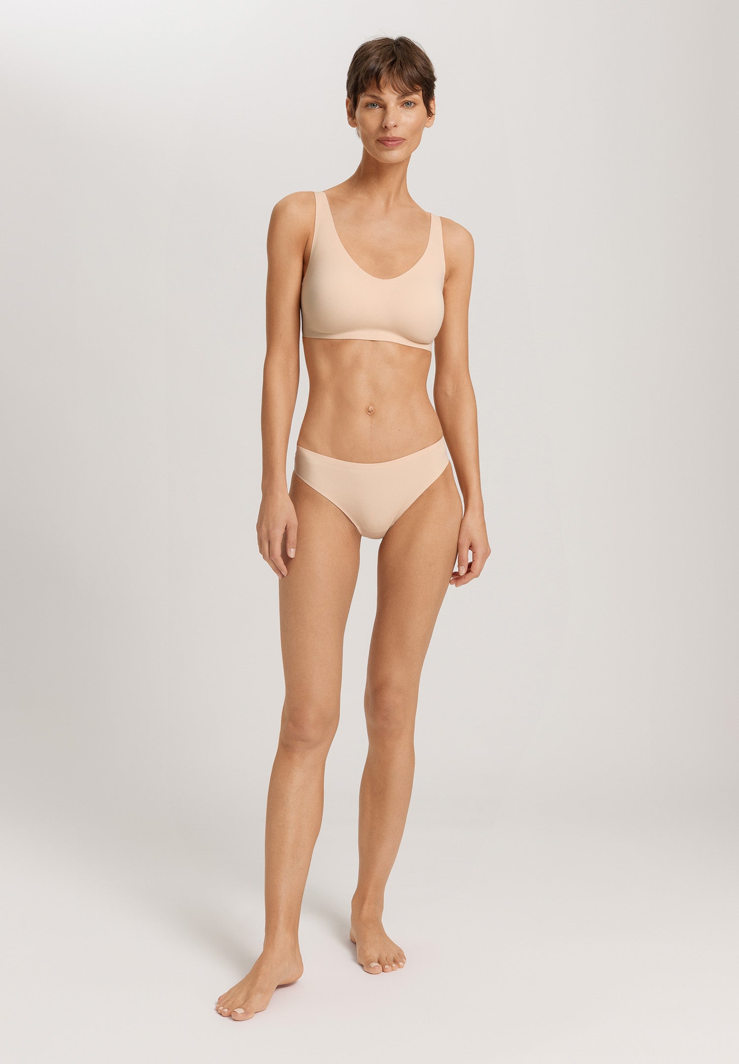 Invisible Touch Microfiber Seamless Thong | Beige 71140-274