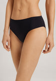 Invisible Touch Microfiber Seamless Bikini | Black 71141-019