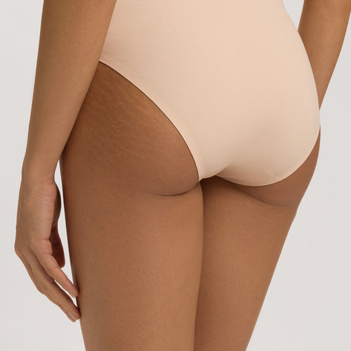 Invisible Touch Microfiber Seamless Bikini | Beige 71141-274