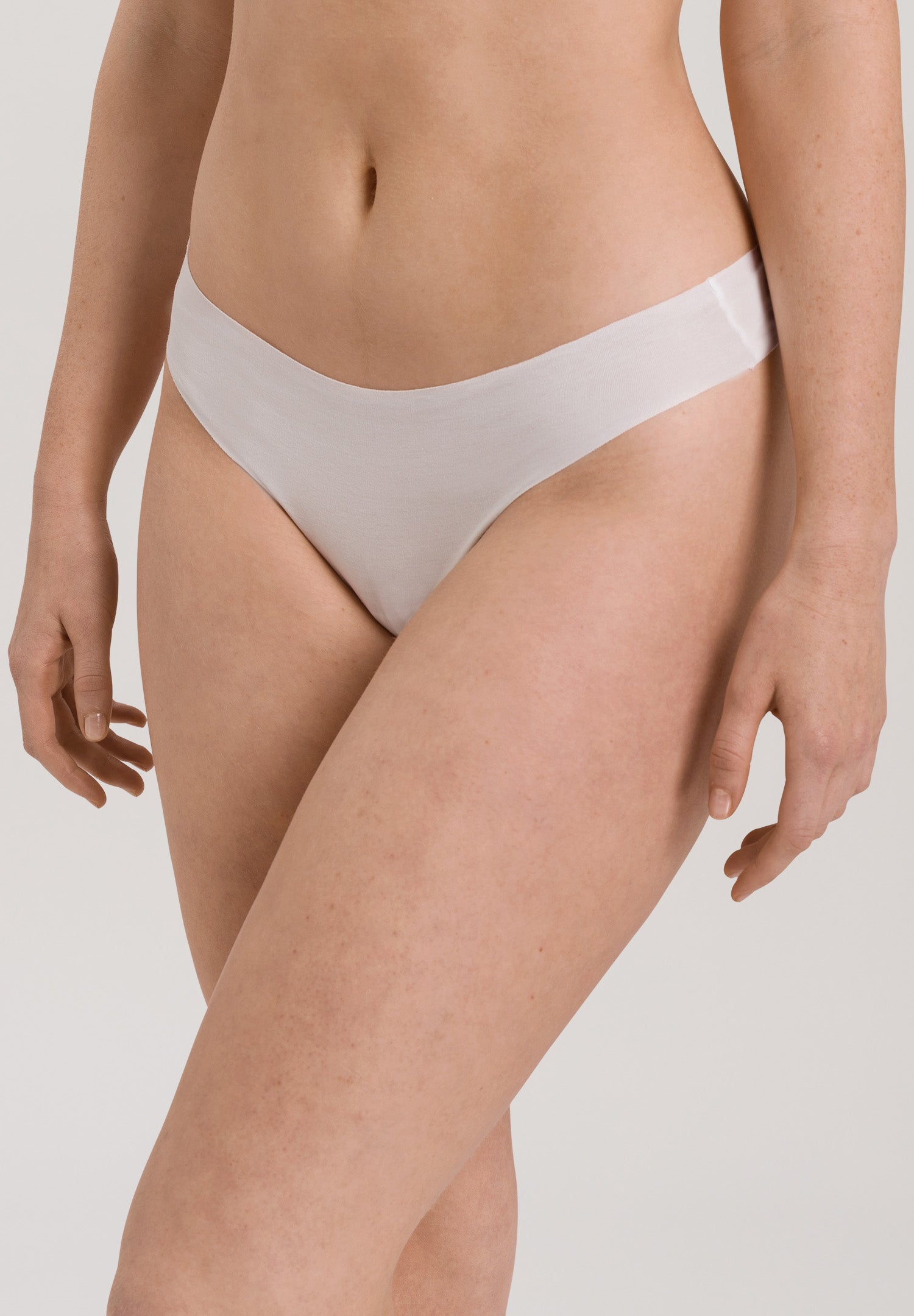 Invisible Cotton Cotton Thong 71225 101