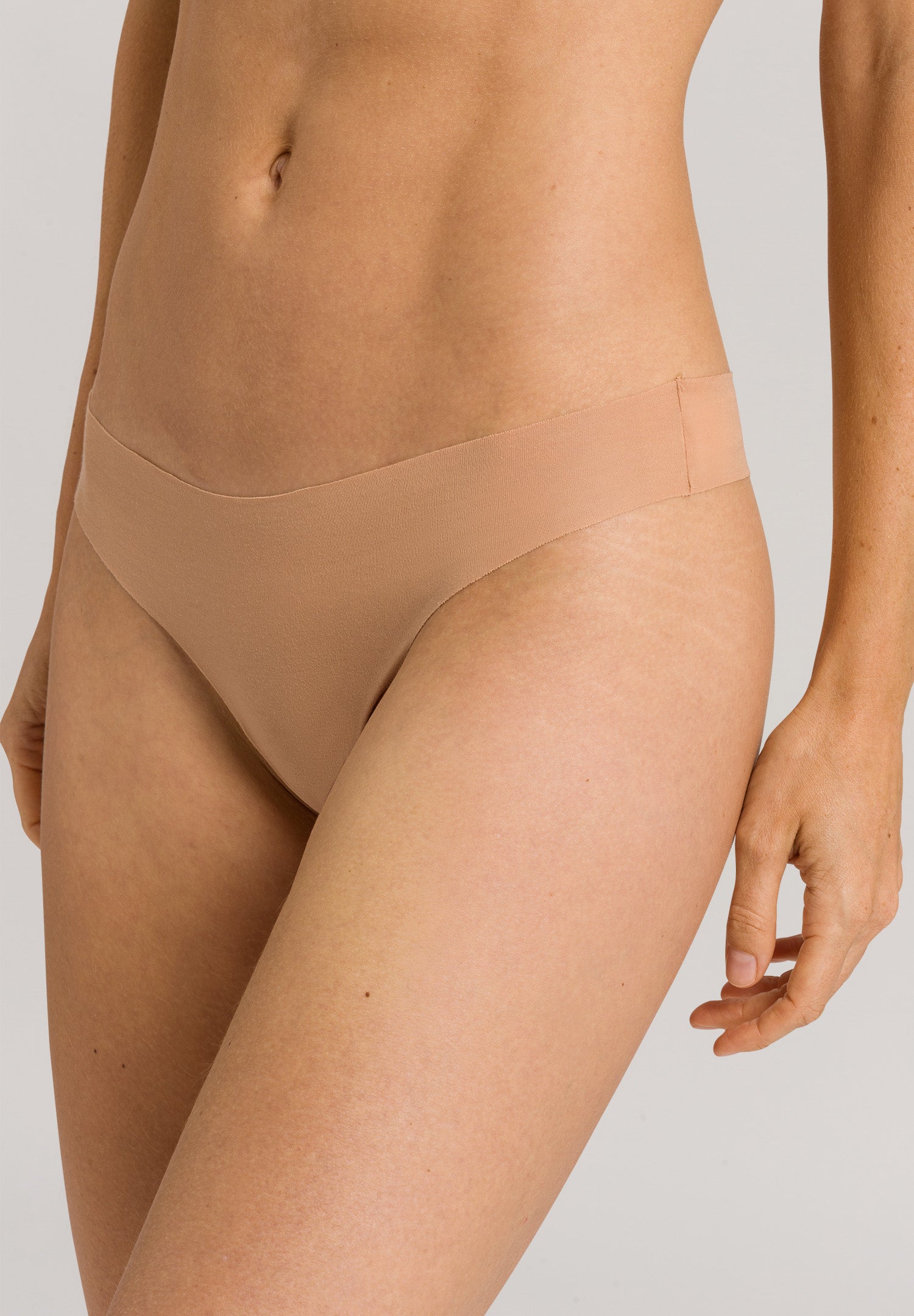 Invisible Cotton Cotton Thong 71225 1272