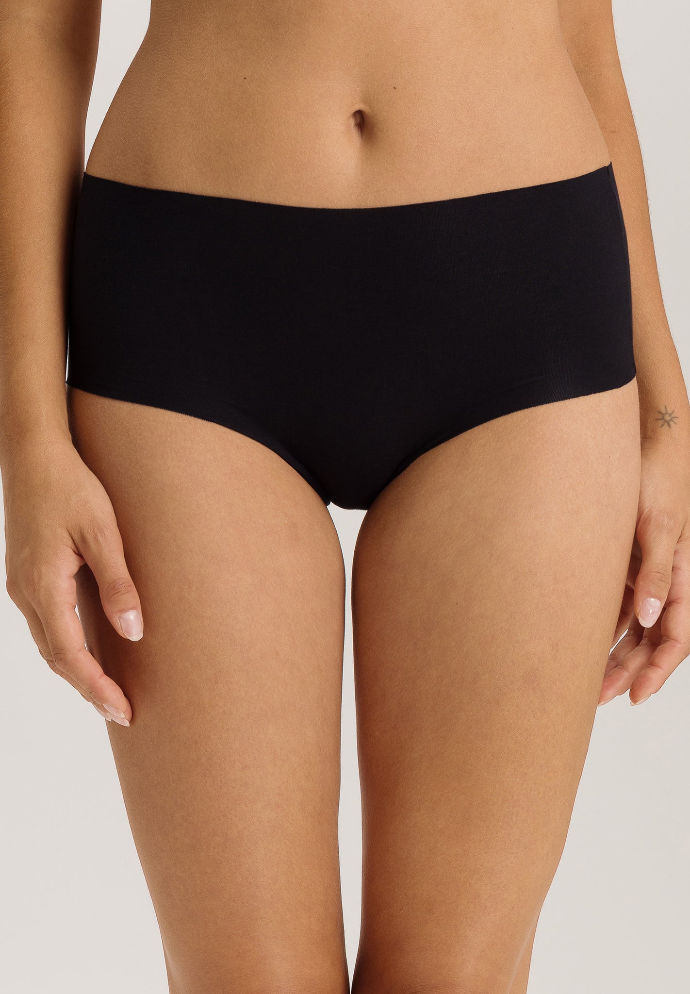 Invisible Cotton Cotton Blend Full Brief | Black 71244-019