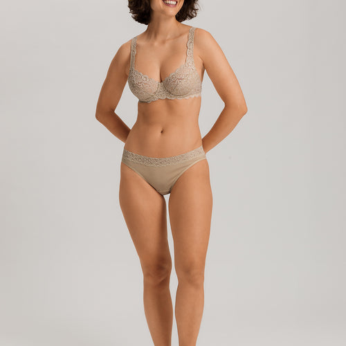 Luxury Moments Underwire Bra | Iced Cappuccino 71467-2846