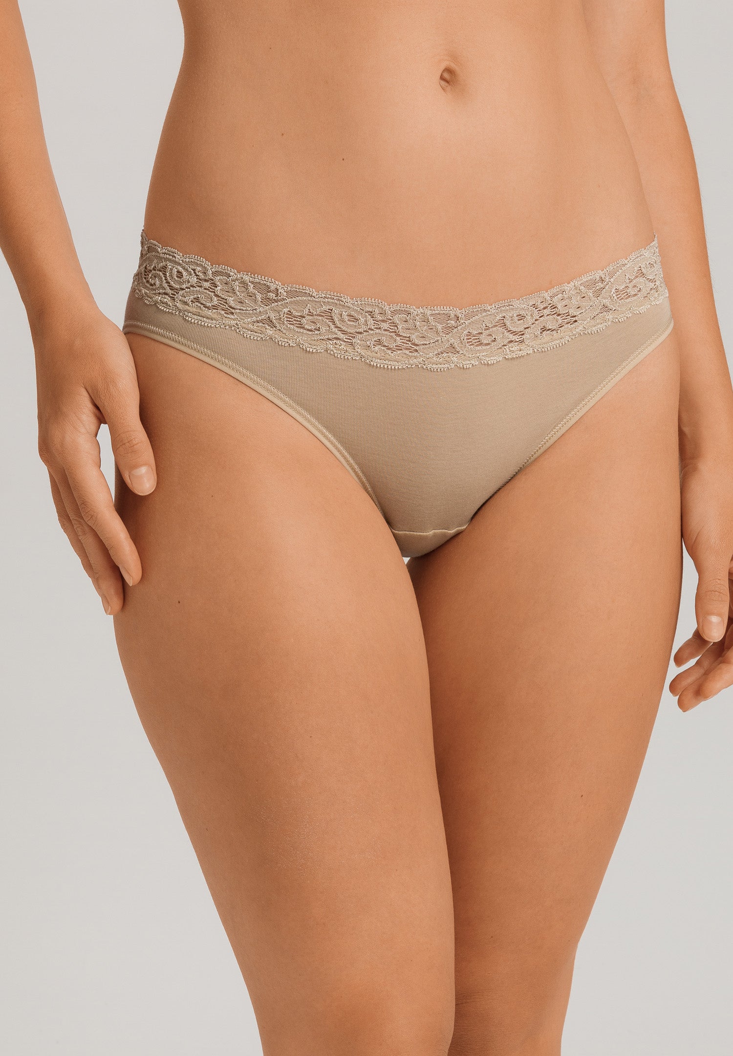 Moments Hi Cut Brief | Iced Cappuccino 71481-2846