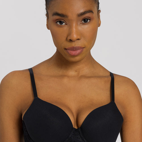 71503 Luxury Moments Lace T-Shirt Bra - 019 Black