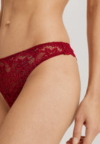 Luxury Moments Thong | Red Dahlia 71507-2418