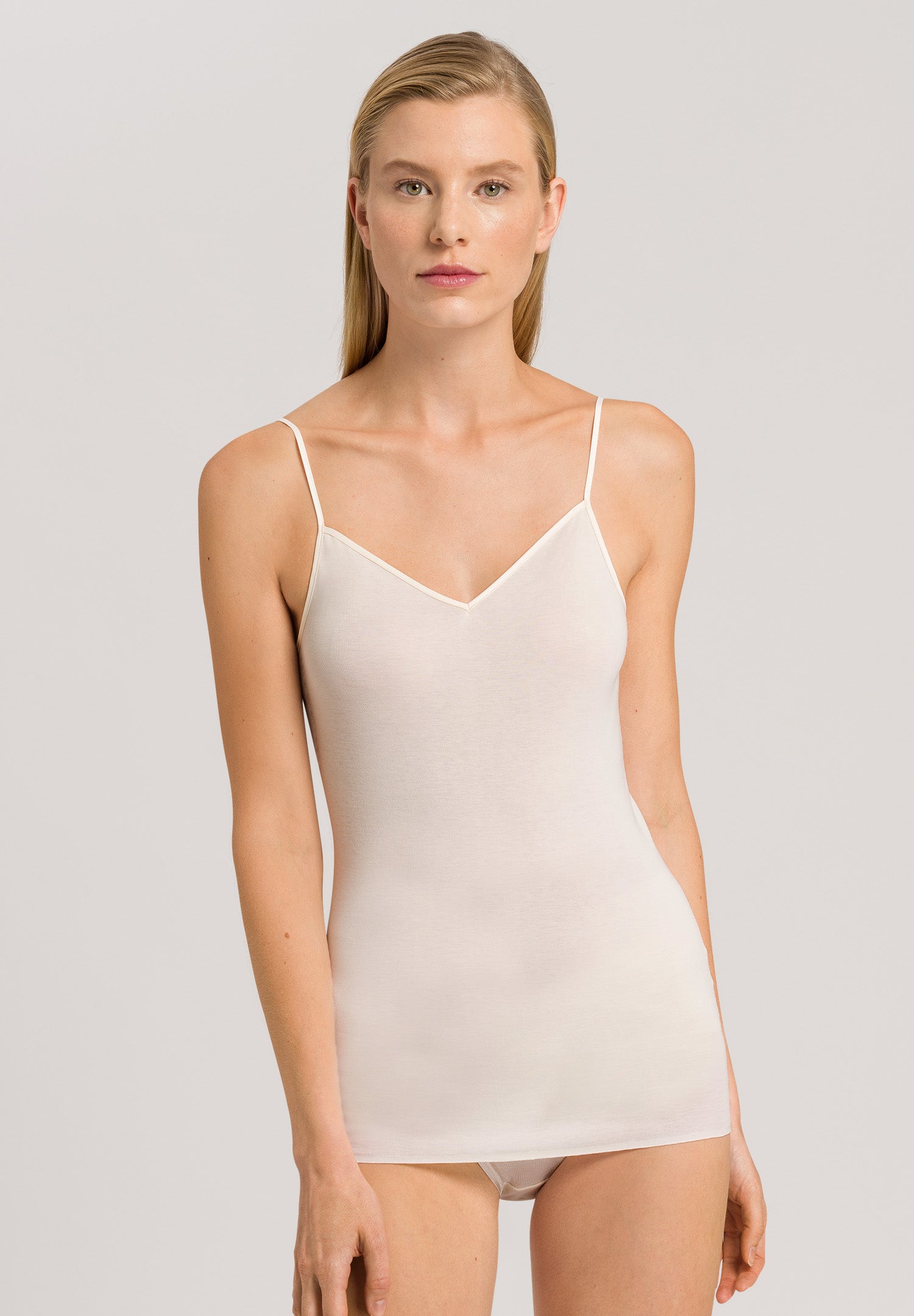 71601 Cotton Seamless V-Neck Camisole - 116 Pale Cream