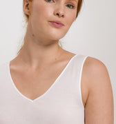 71602 Cotton Seamless V-Neck Tank - 101 White