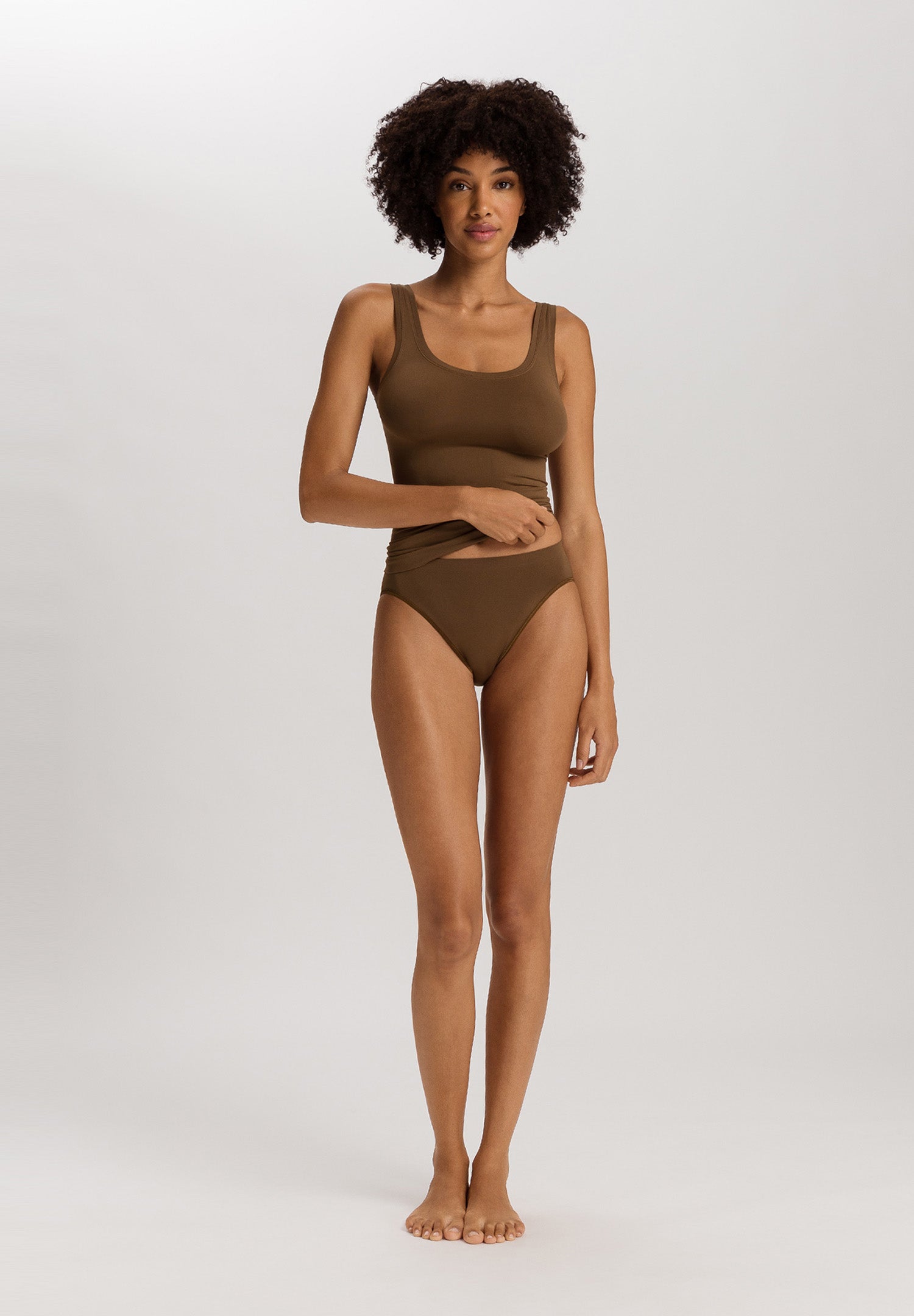 Touch Feeling Round Neck Tank Top | Mochaccino 71814-2757