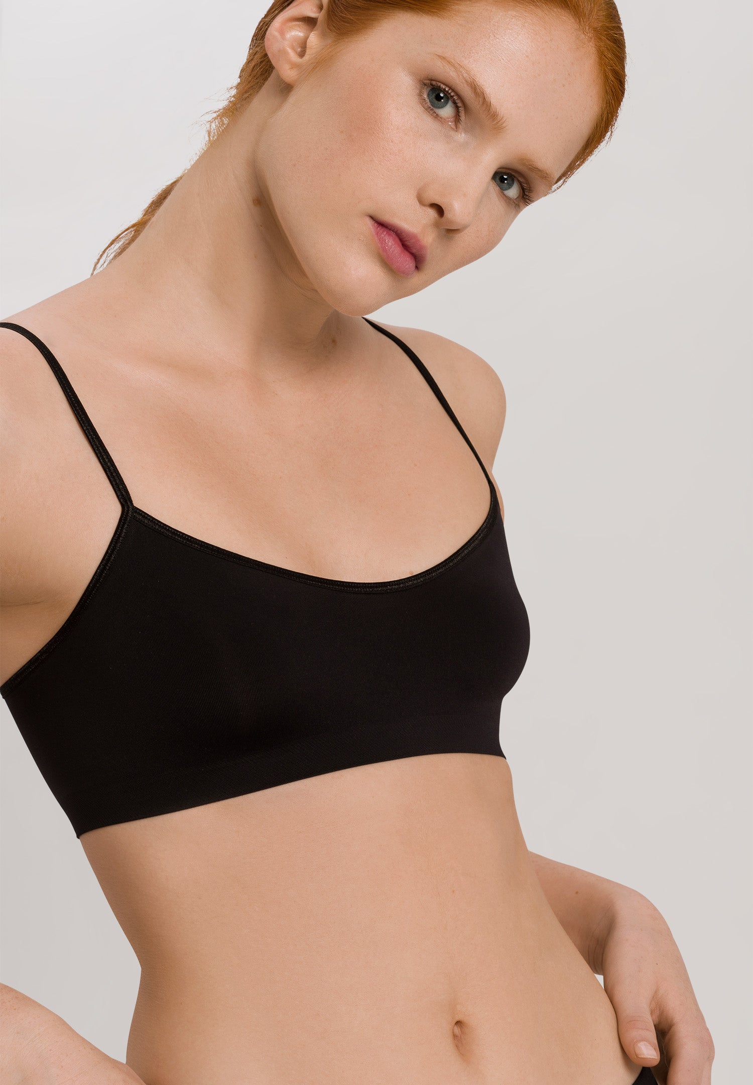 71824 Touch Feeling Spaghetti Crop Top - 199 Black