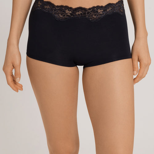 Dana Tencel™ Boyleg With Lace Detail | Black 71843-019