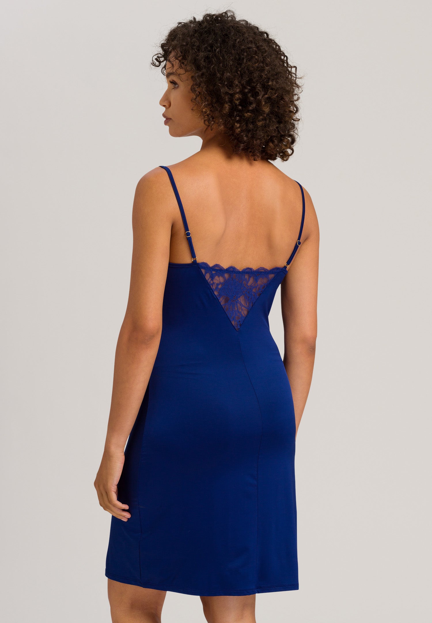 72323 Mae Bodydress - 1662 Space Blue