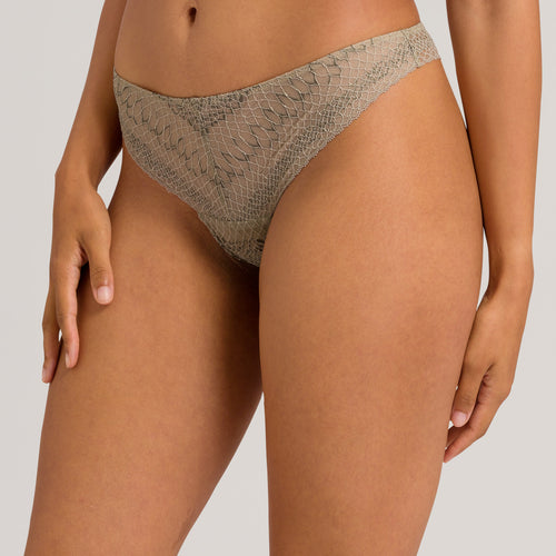 72942 Thalie Thong - 2375 Animal Lace Coriander