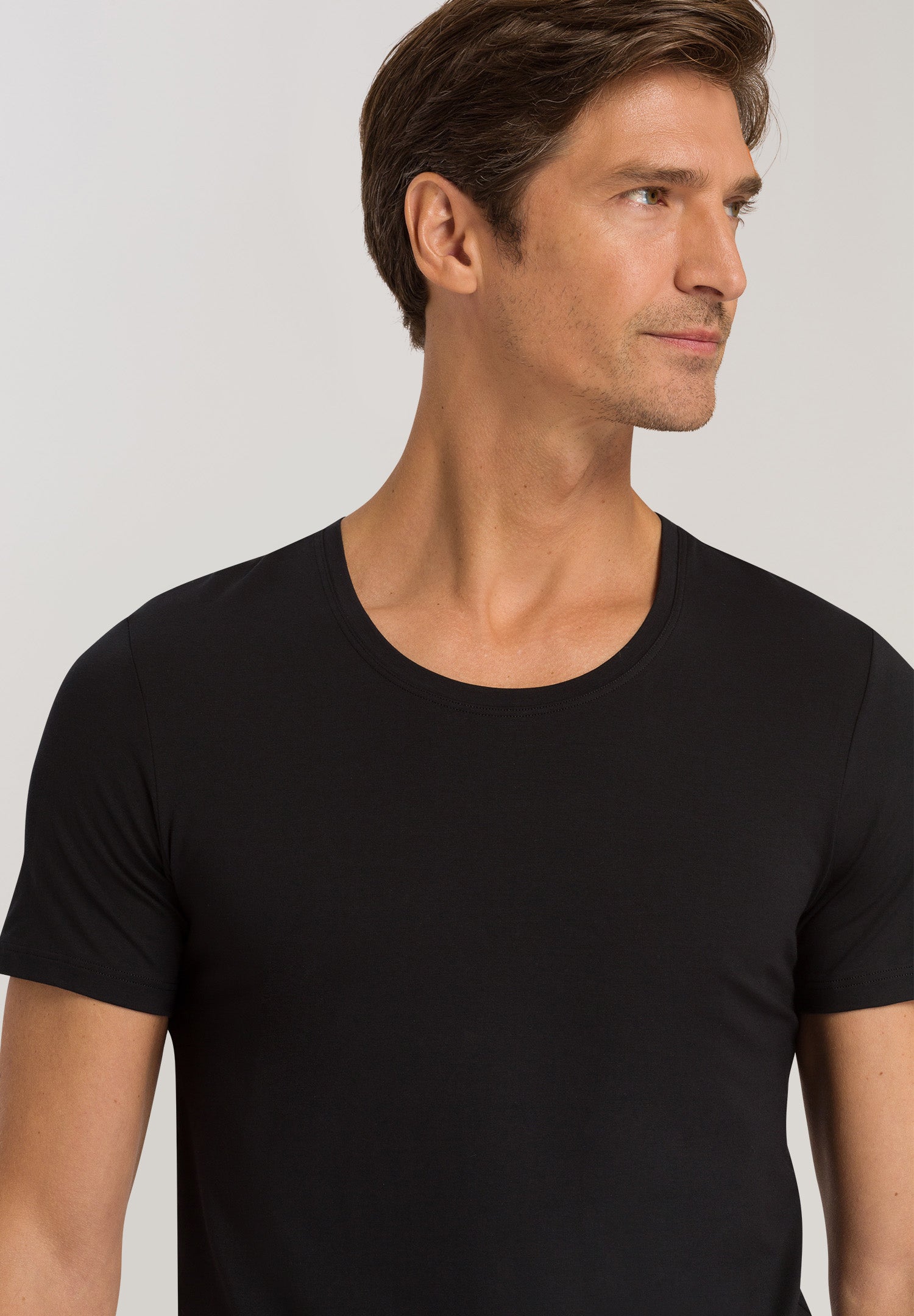 73088 Cotton Superior Crewneck T-Shirt - 199 Black
