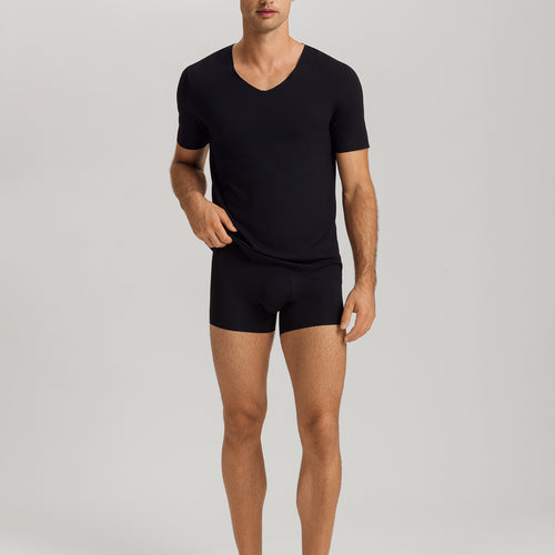 Clean Cut Seamless V-Neck T-Shirt | Black 73251-019