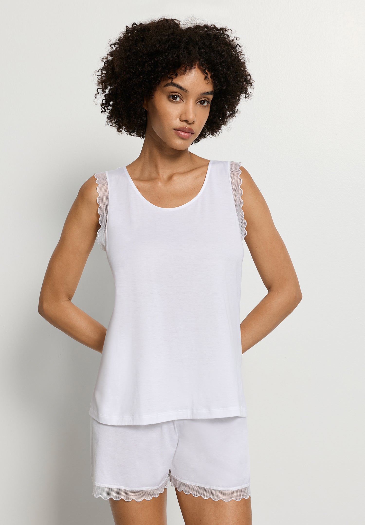 Inaya Sleeveless Short Pyjama | White 74738-101