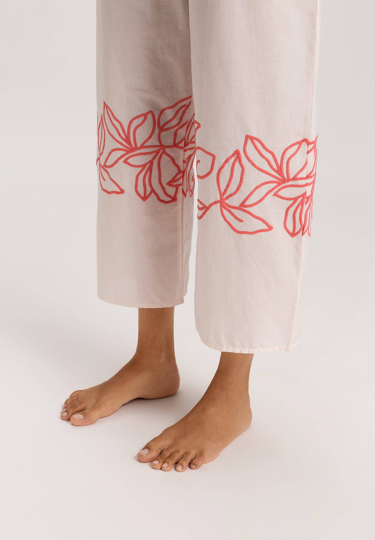 Liz Cotton Crop Pants With Embroidery | Melon Soda 74798-2337