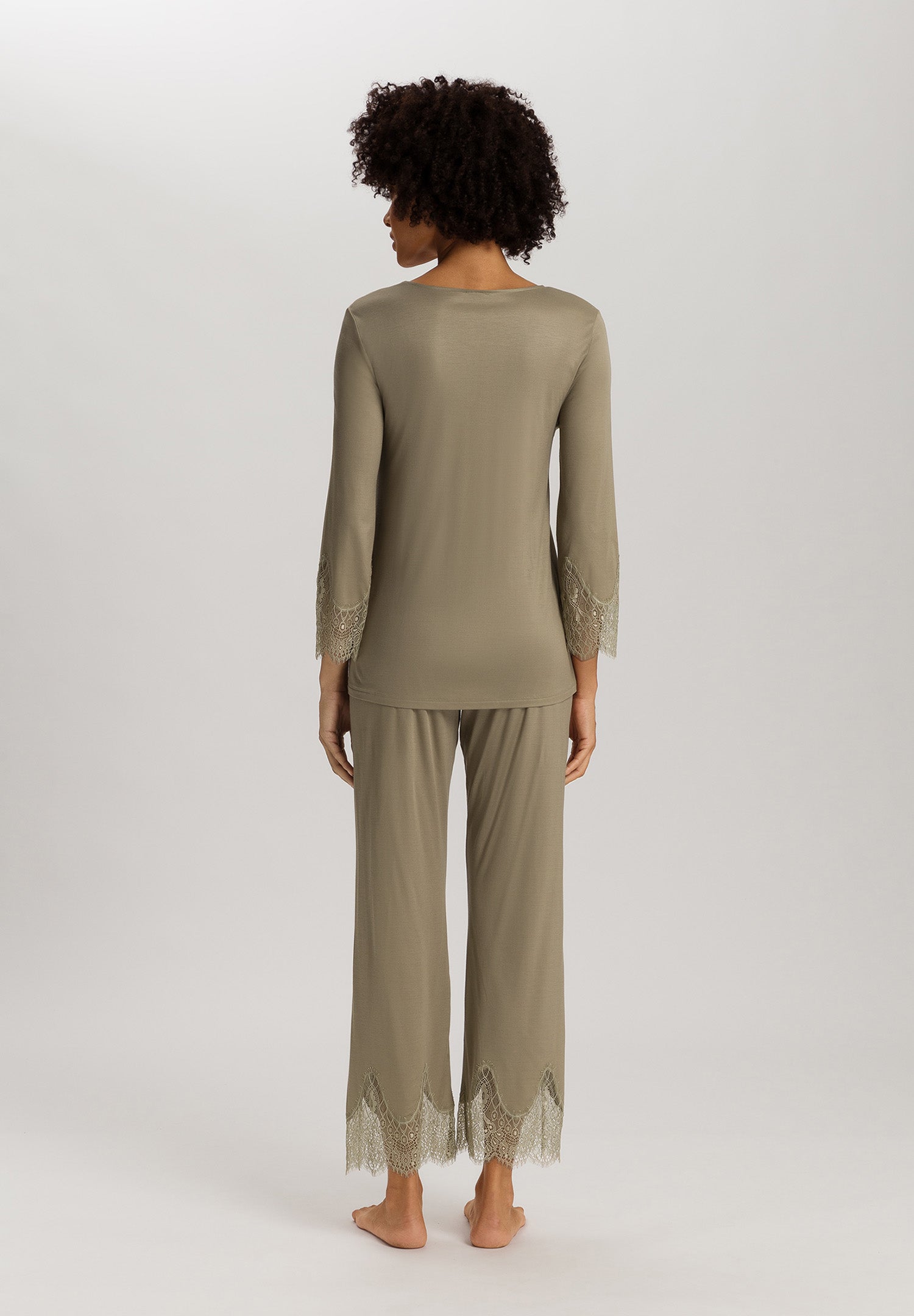 Melia Scalloped Lace Pajama Set | Silver Sage 74803-2651