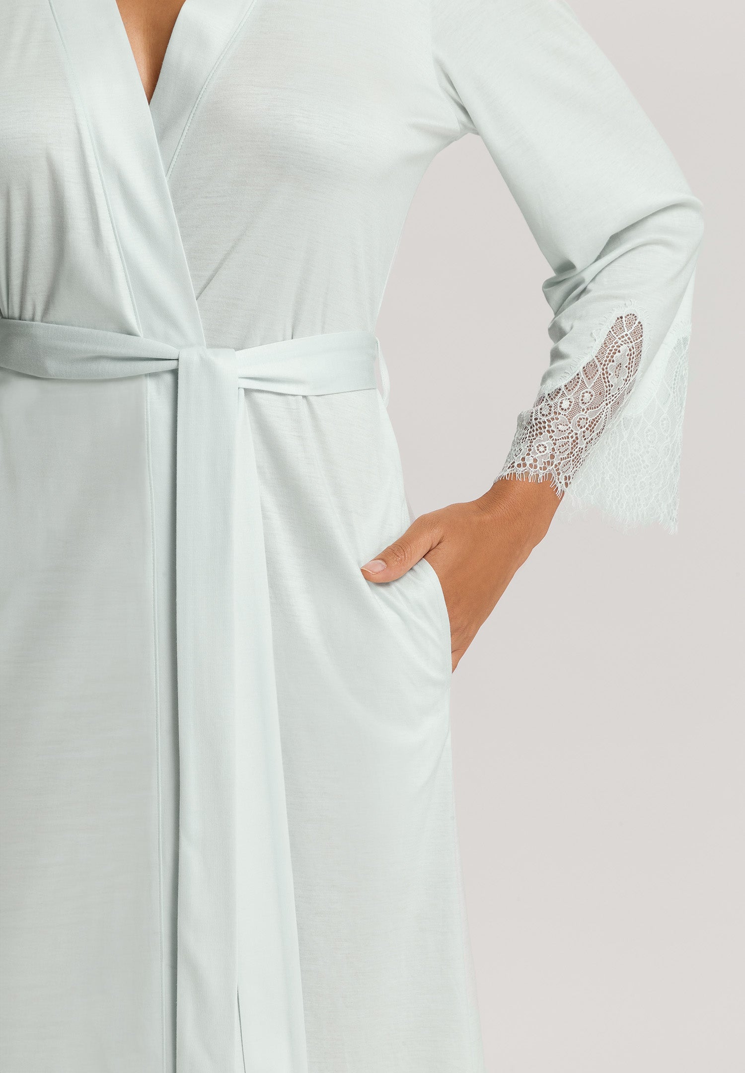 Melia Scalloped Lace Robe 100cm | Ice Flow 74804-2577