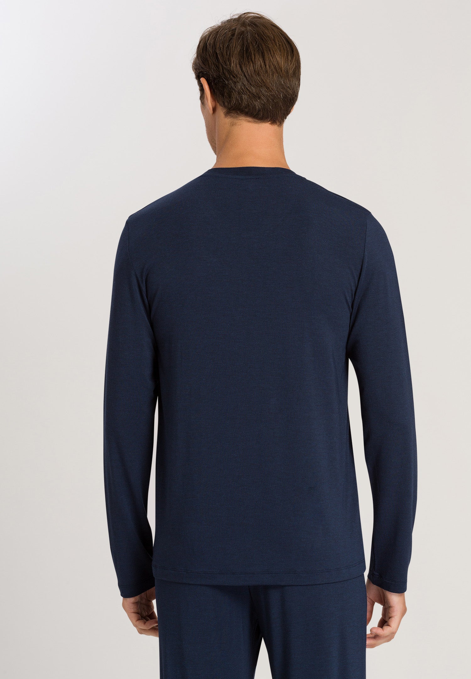 75036 Casuals L/Slv Shirt V-Neck - 1610 Deep Navy