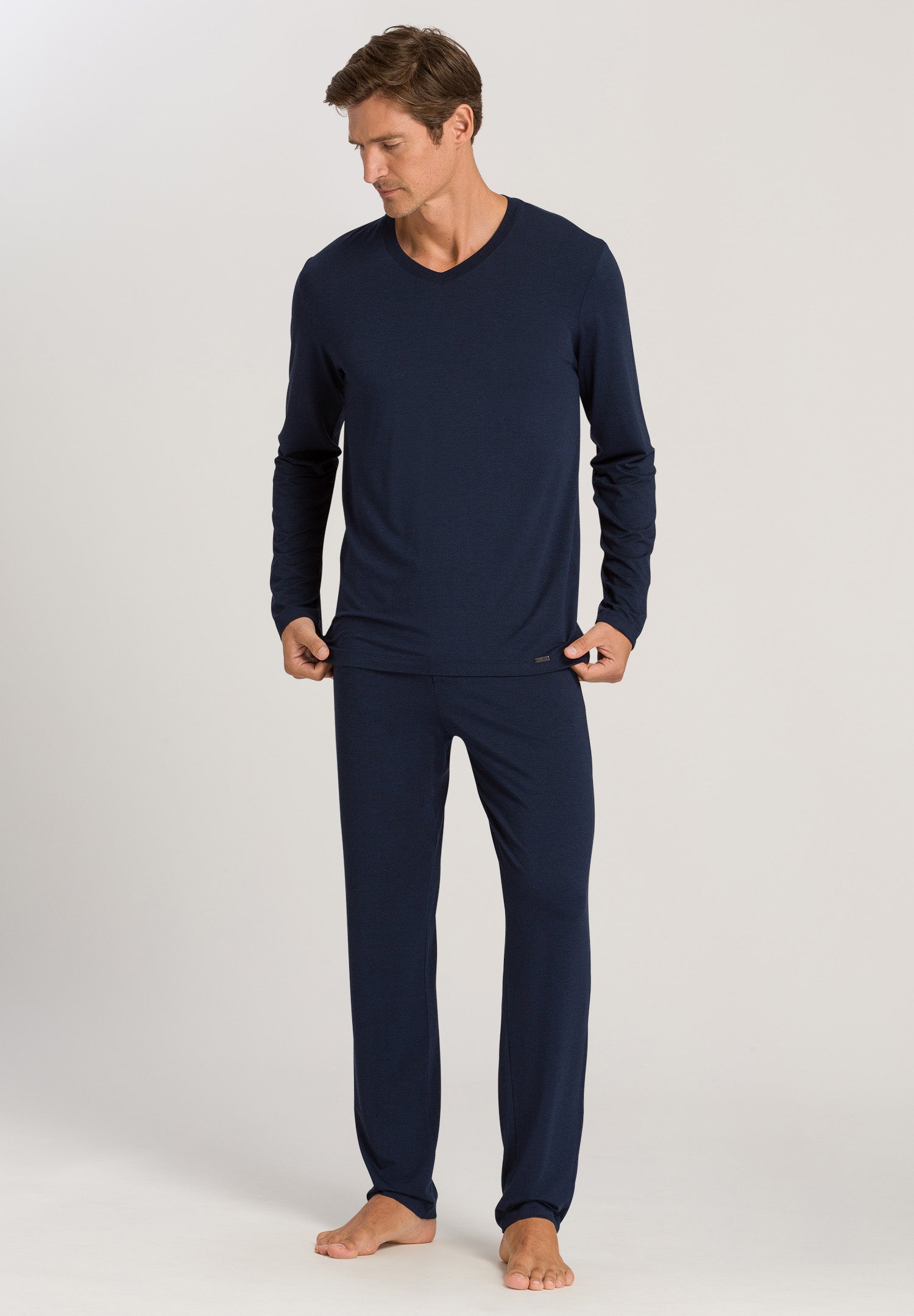 75036 Casuals L/Slv Shirt V-Neck - 1610 Deep Navy