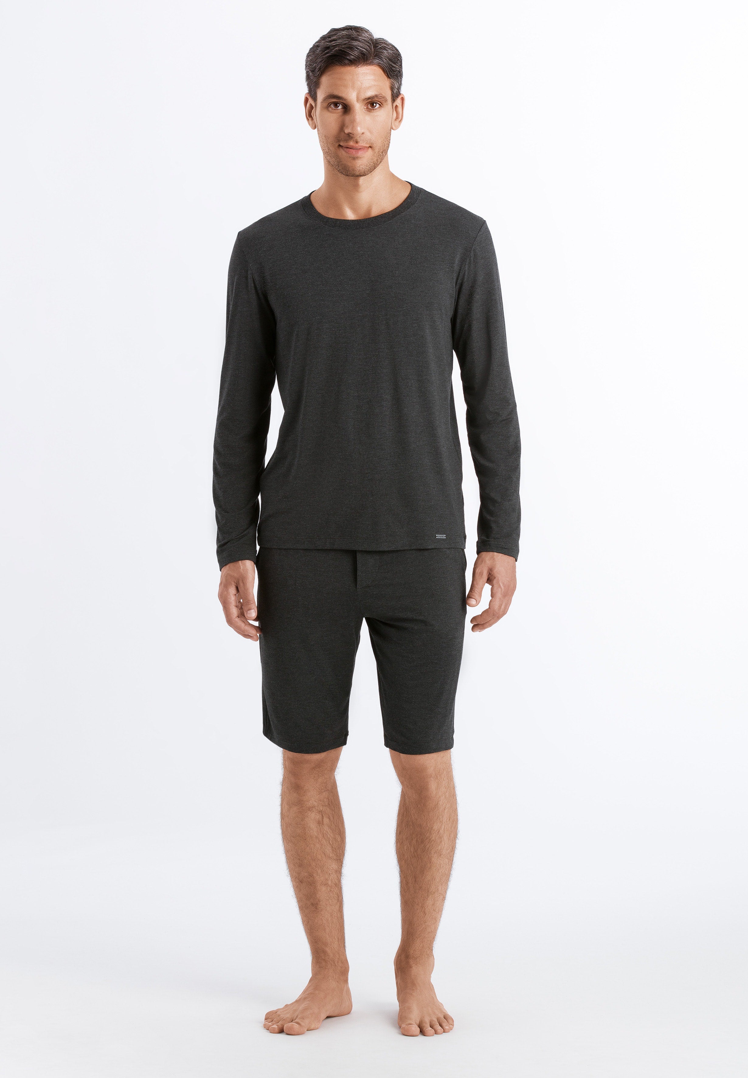 75039 Casuals Shorts - 996 Caviar