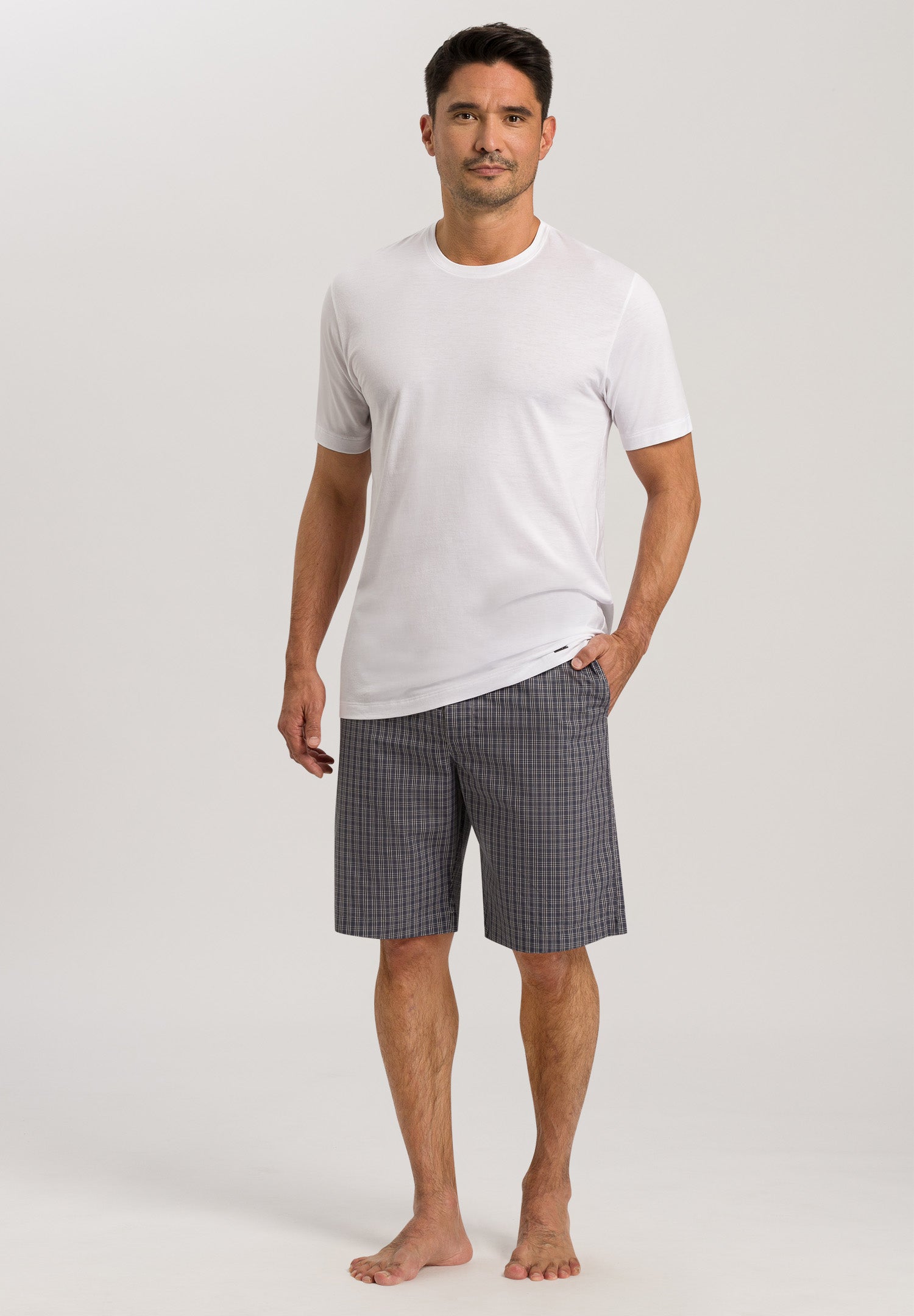 75433 Night And Day Short Woven Pant - 1045 Grey Check
