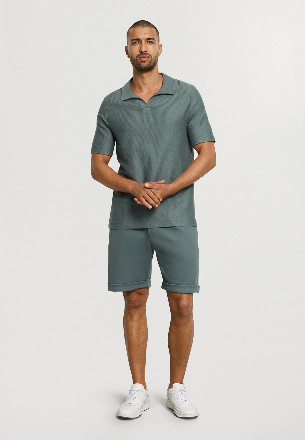Travelwear S/Slv Shirt V-Neck | Studio Green 75865-2739