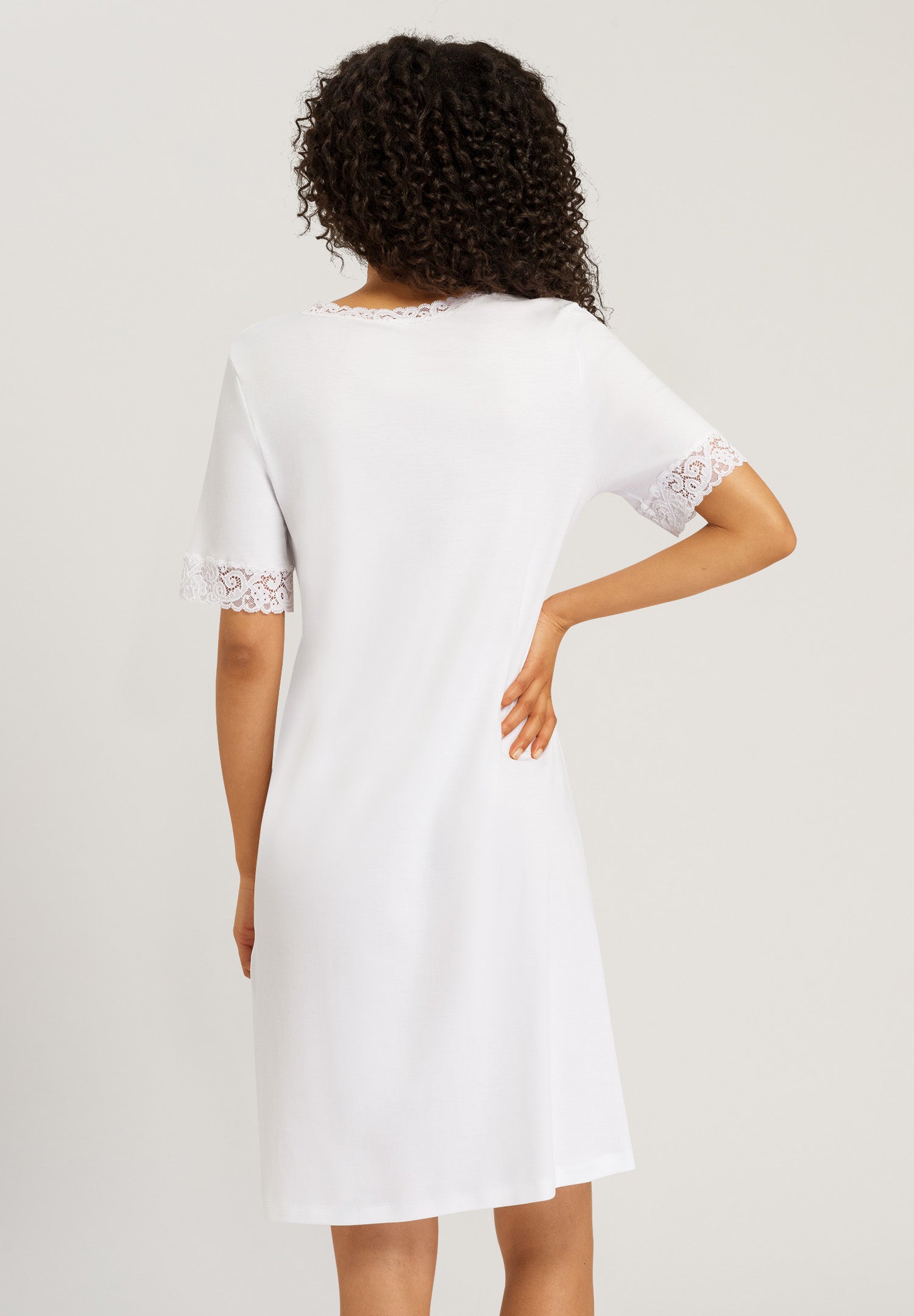 77040 Moments S/Slv Nightgown 100 Cm - 101 White