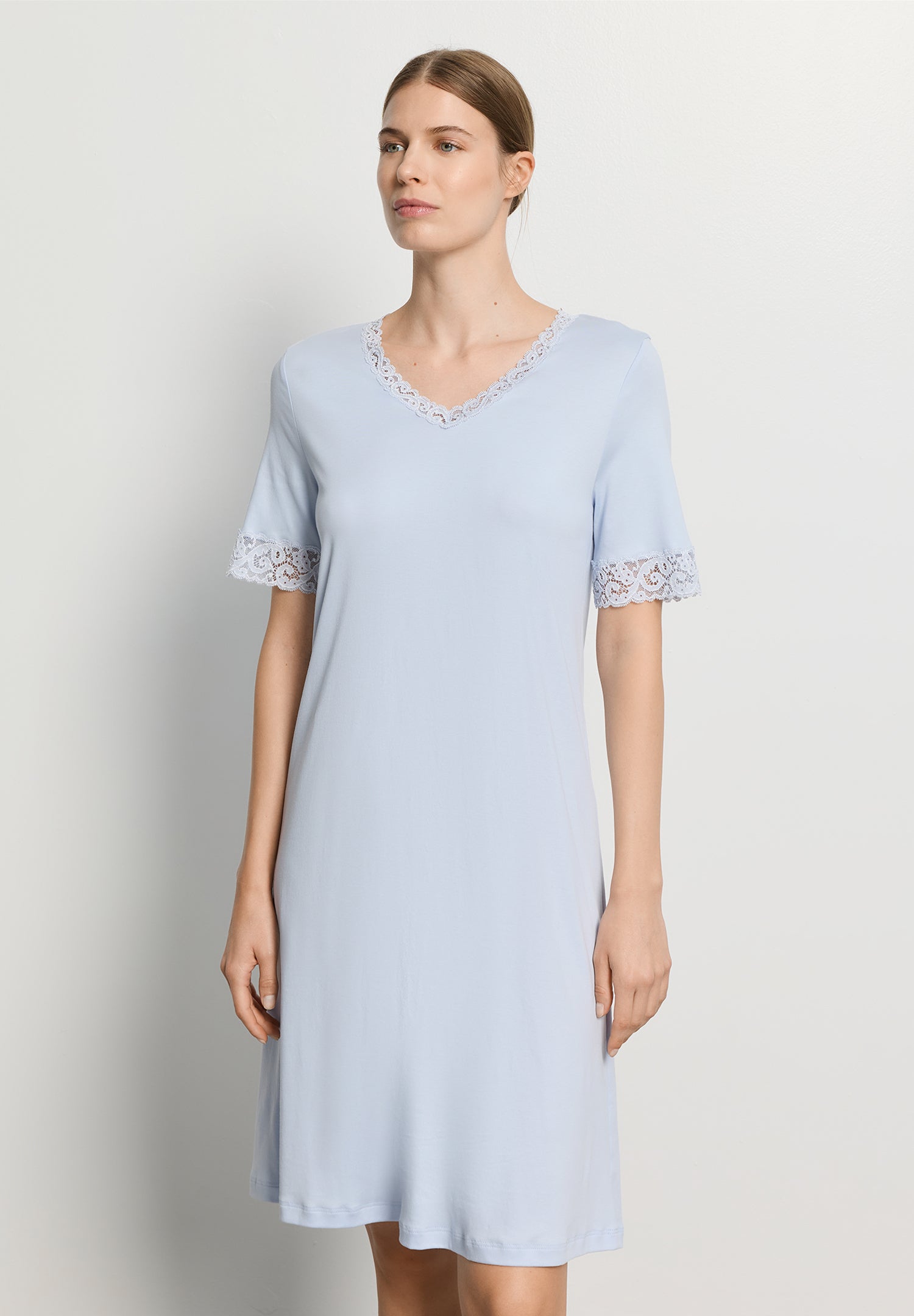 Hanro Moments Lace Trim Cotton Nightgown