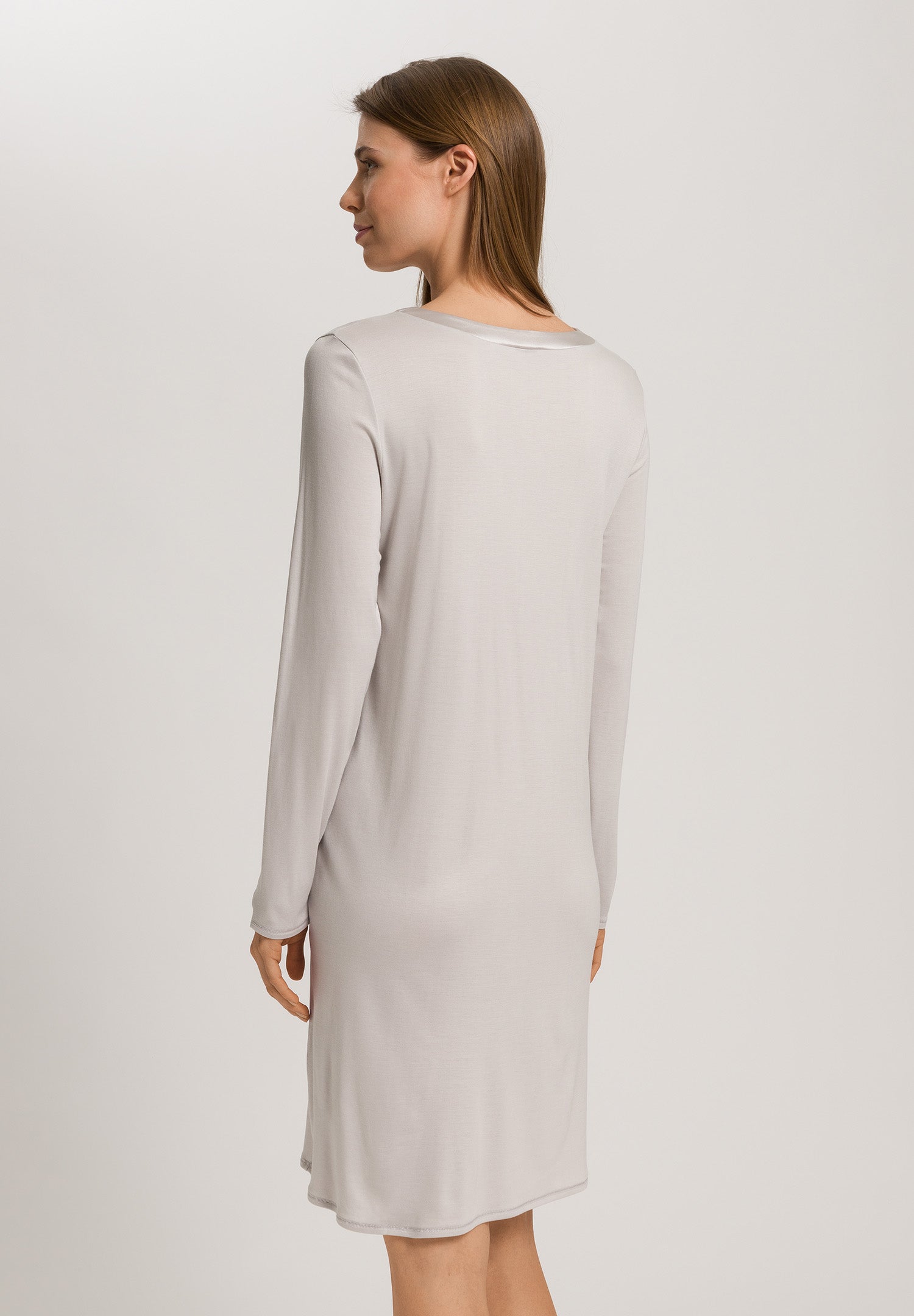 Grand Central Round Neck Nightgown 100cm | Silver Vapor 77339-2652