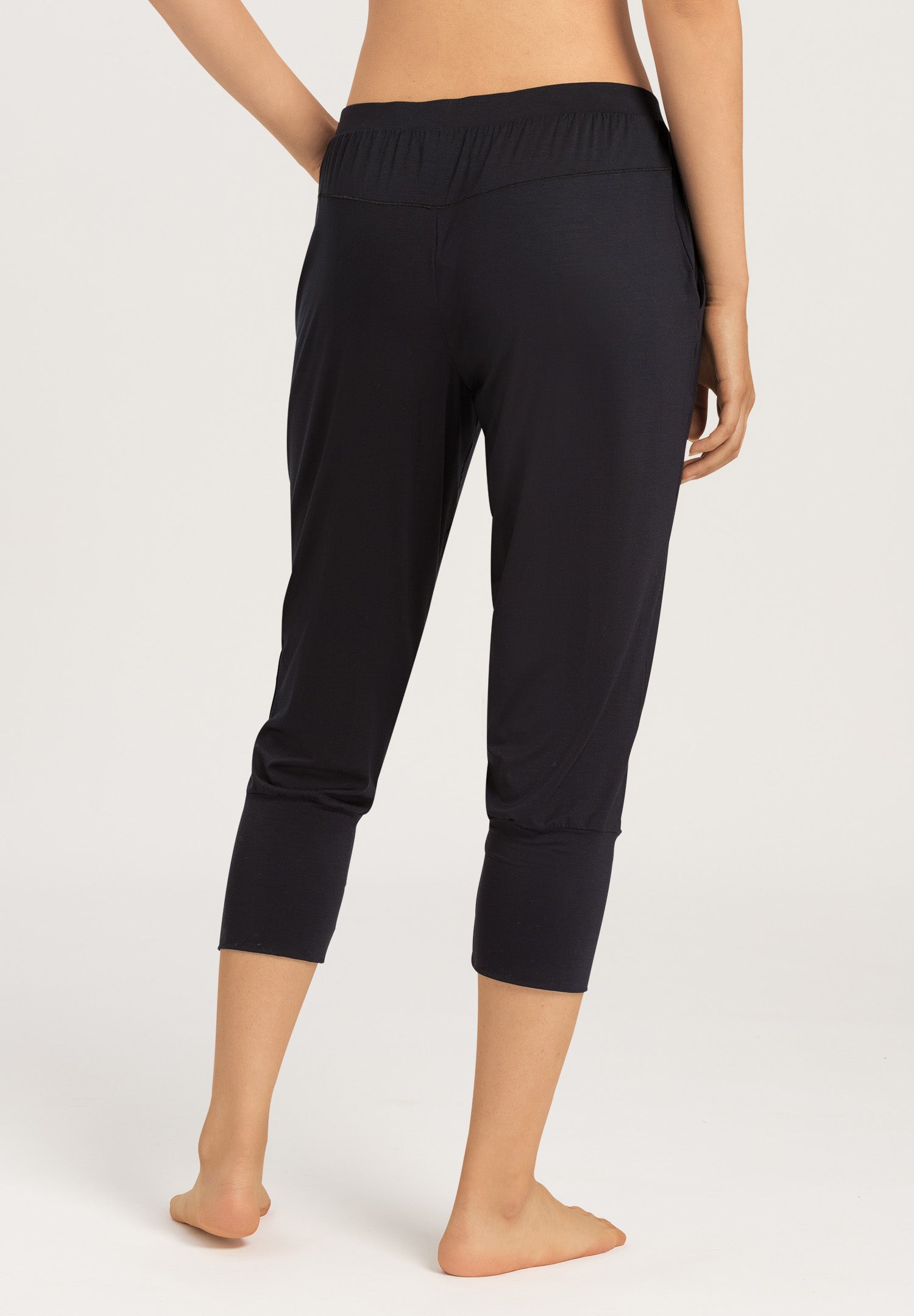 78389 Yoga Crop Pant - 019 Black