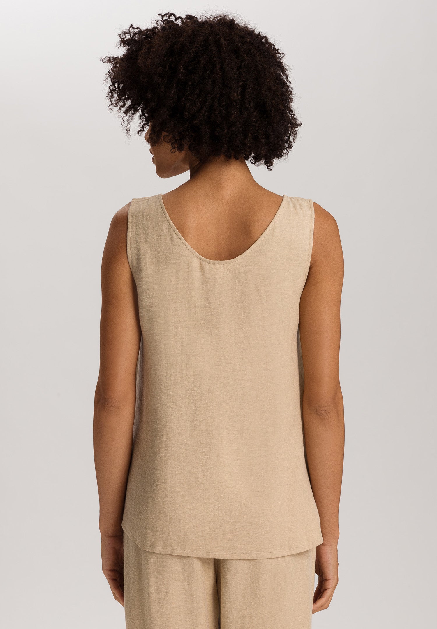 Urban Casuals Relaxed Linen Blend Tank Top | Iced Cappuccino 78524-2846