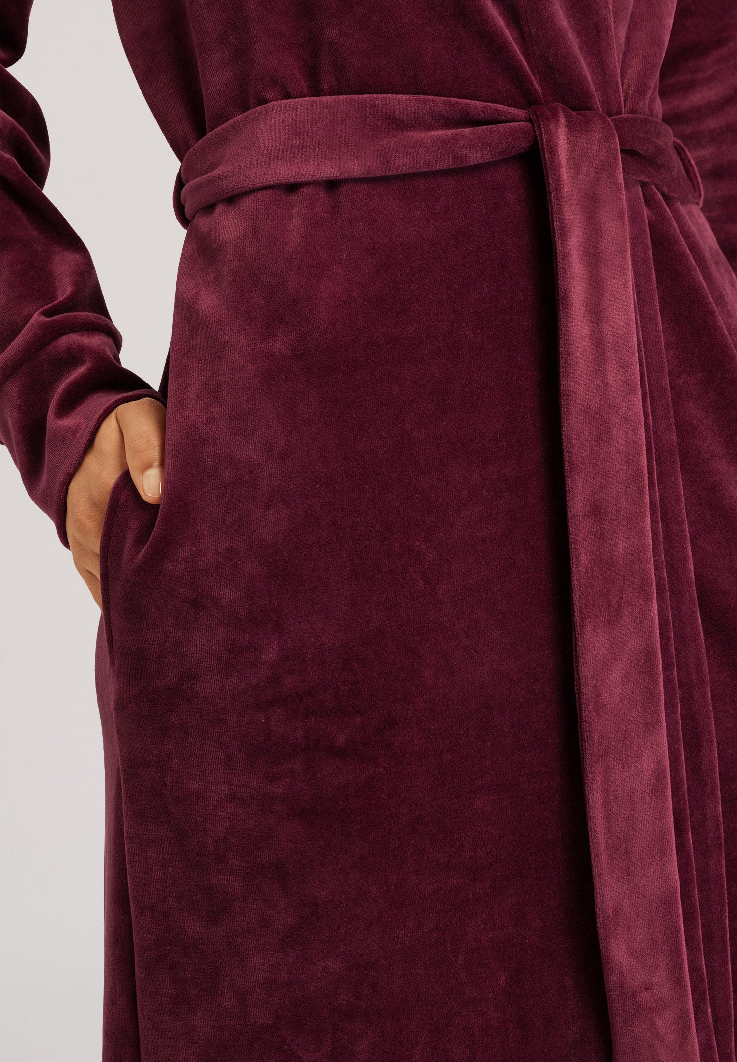 78773 Favourites Robe - 2423 Ruby Wine