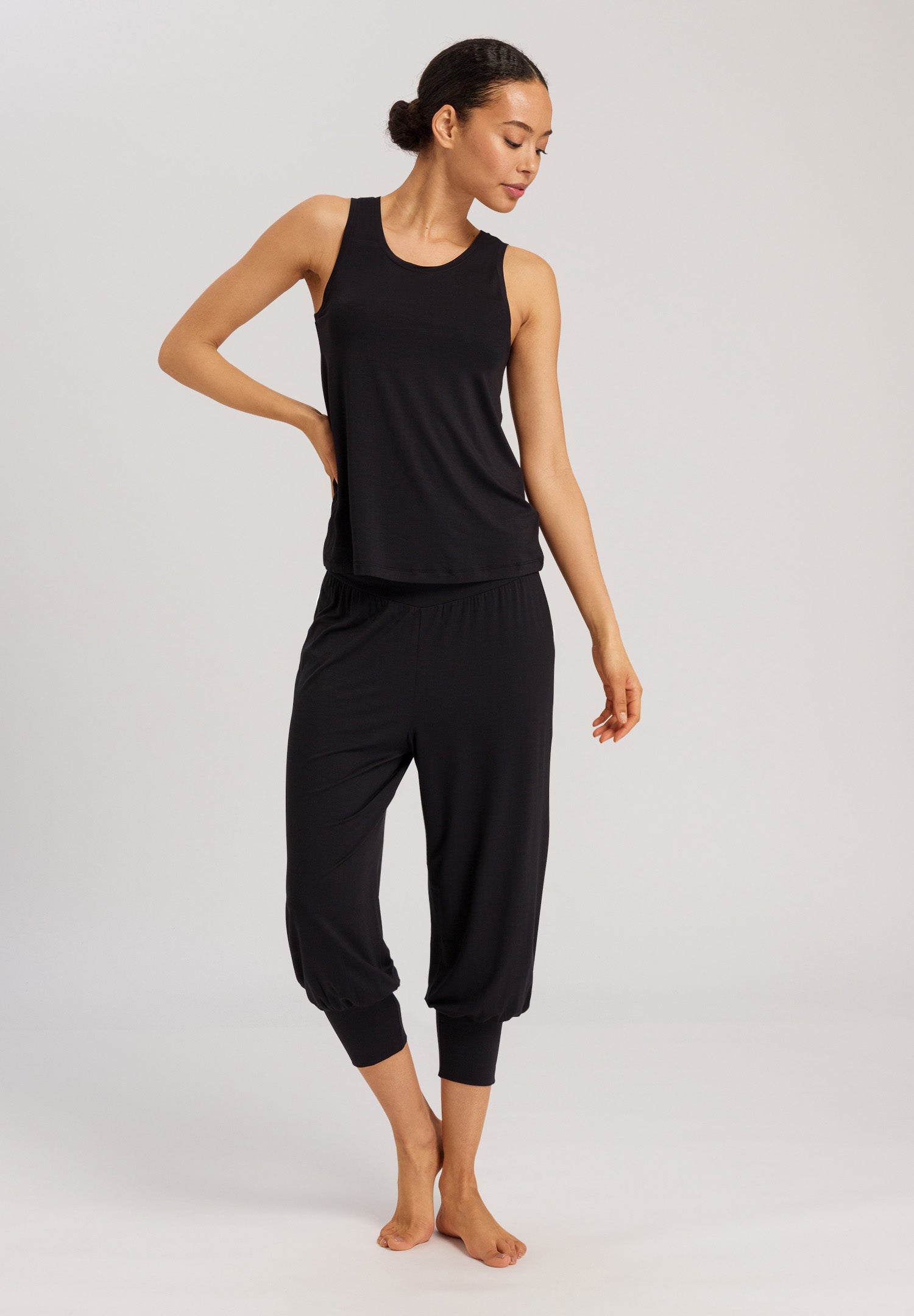 78797 Yoga Crop Pants - 2199 Black Beauty