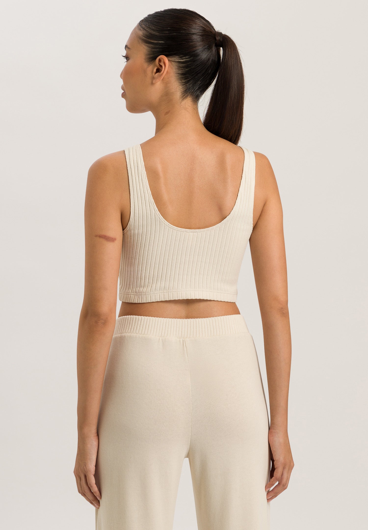 78832 CROP TOP - 1200 Warm Sand