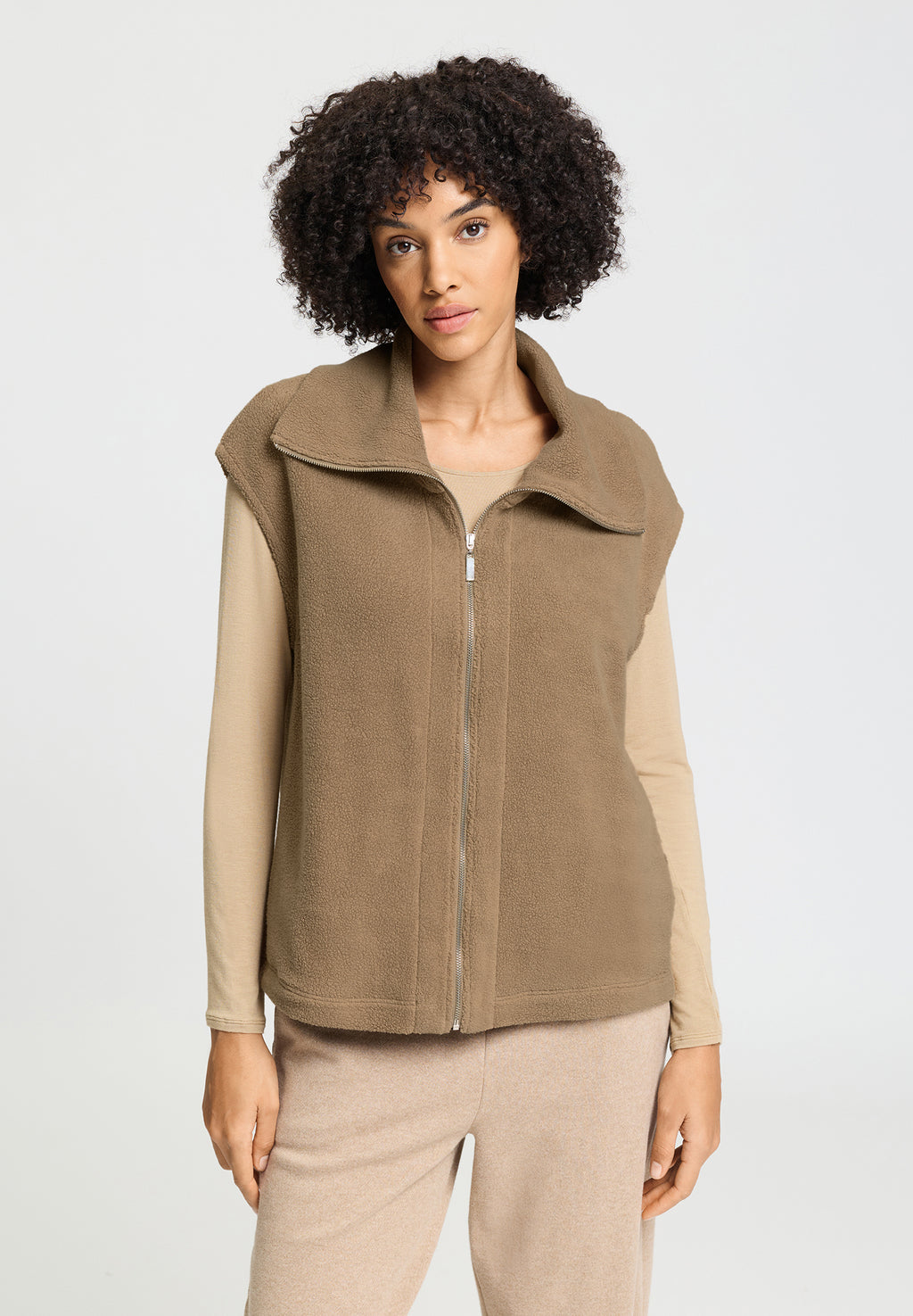 Easy Wear Teddy Vest | Suede Camel 78932-2825