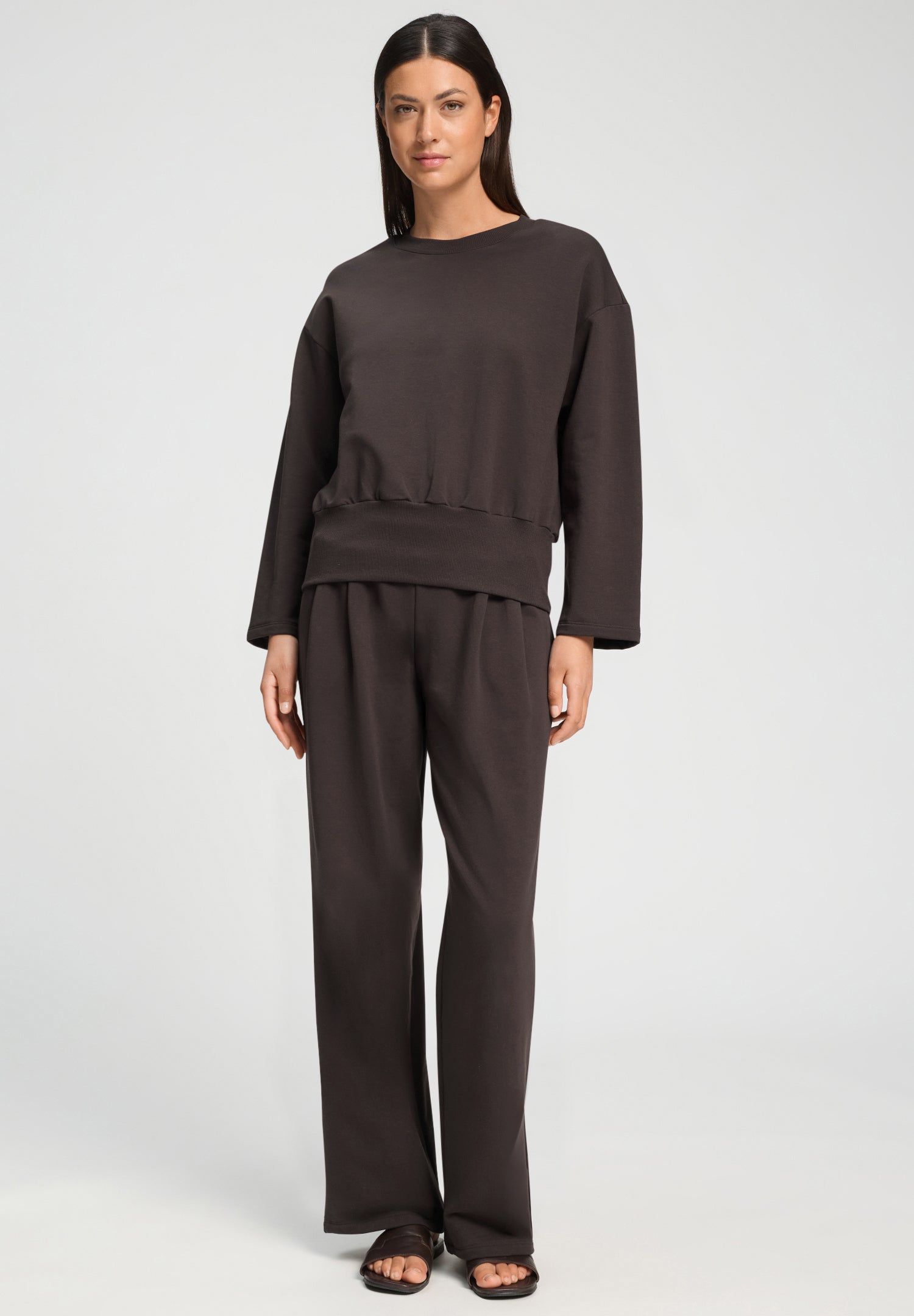 Natural Living Sweatshirt | Dark Mocha 78934-2185