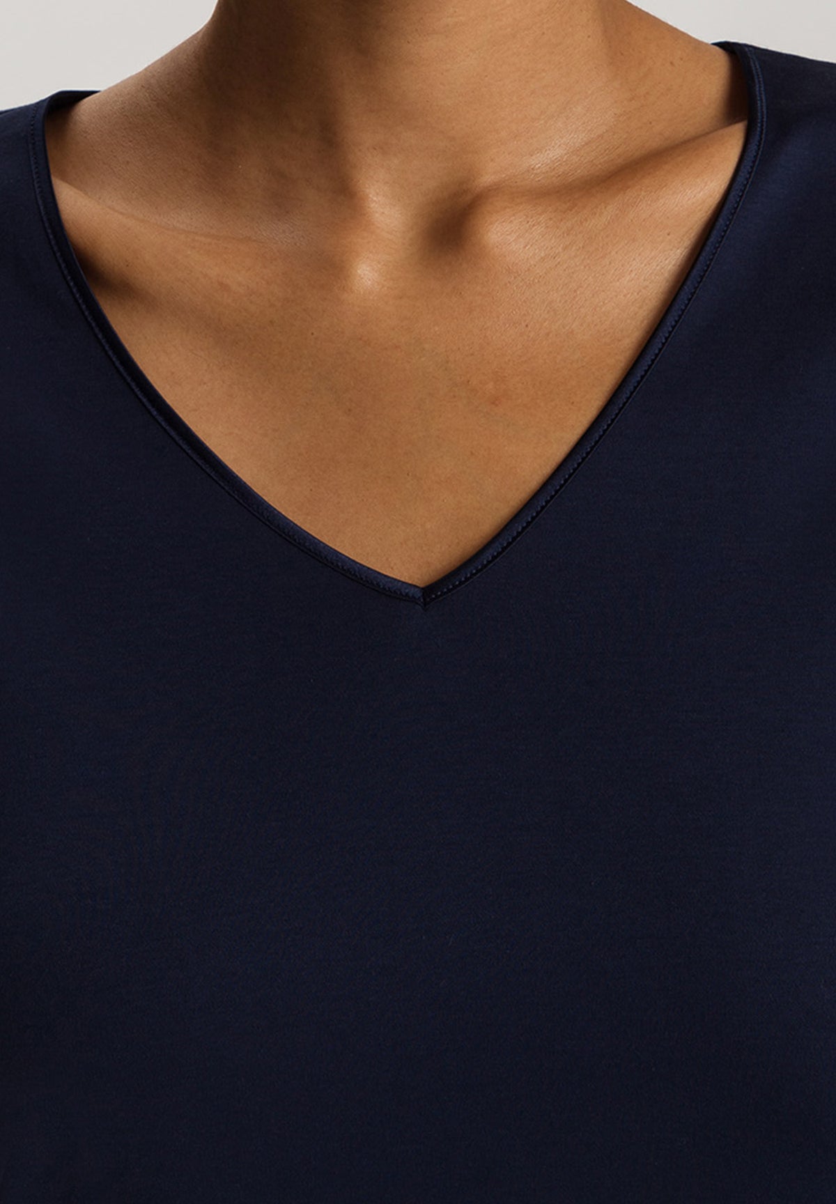 Cotton Silk V-Neck Cotton Nightgown | Deep Navy 74814-1610