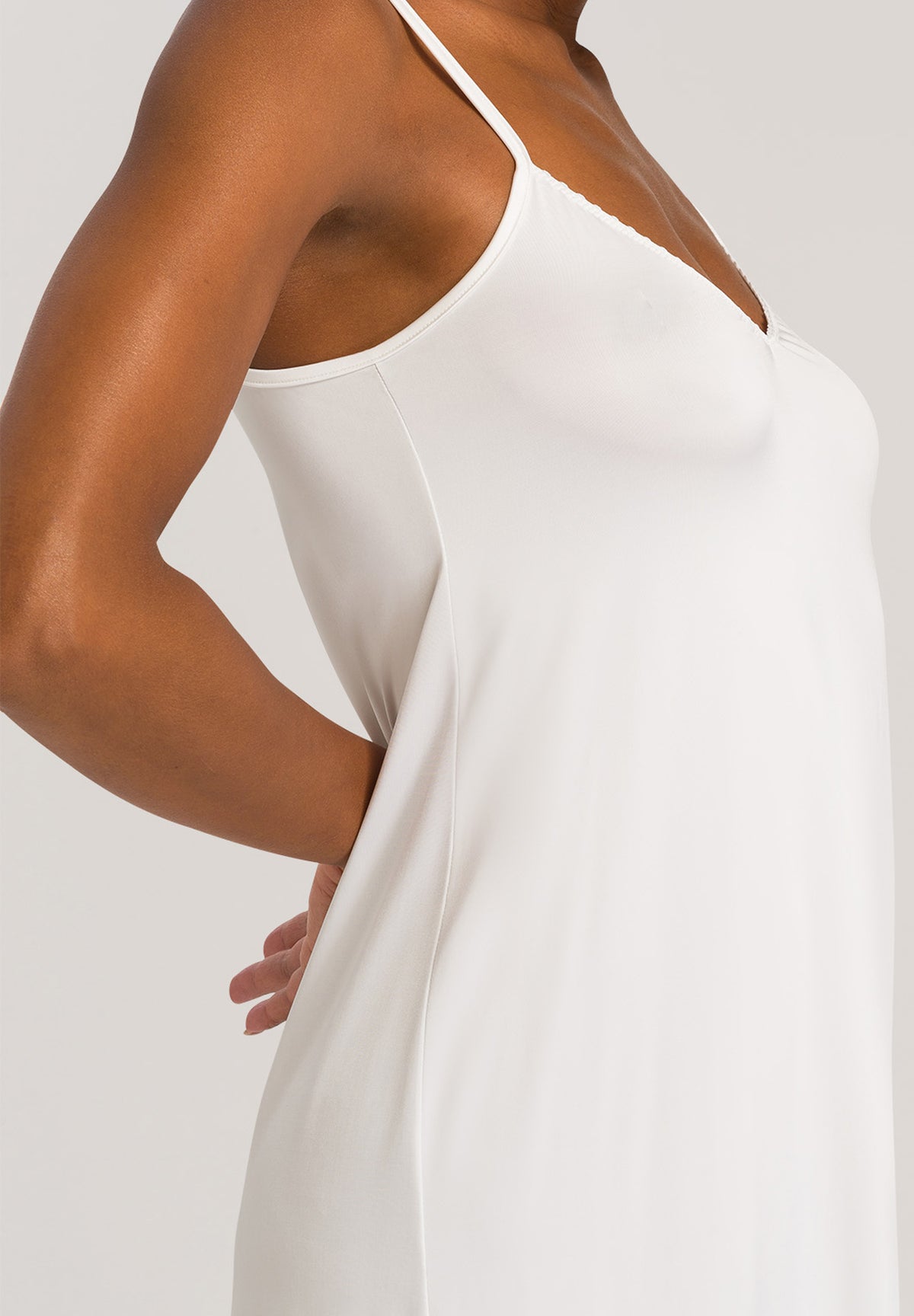 Satin Deluxe Bodydress | Off White 71065-102