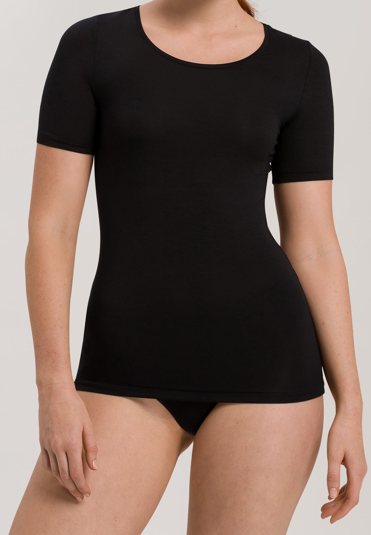 Soft Touch Round Neck Fitted Top | Black 71258-019