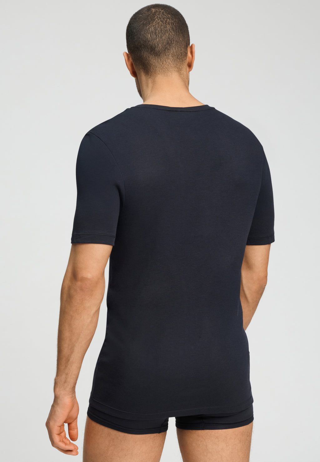Sea Island Cotton Cotton V-Neck T-Shirt | Black 73173-019