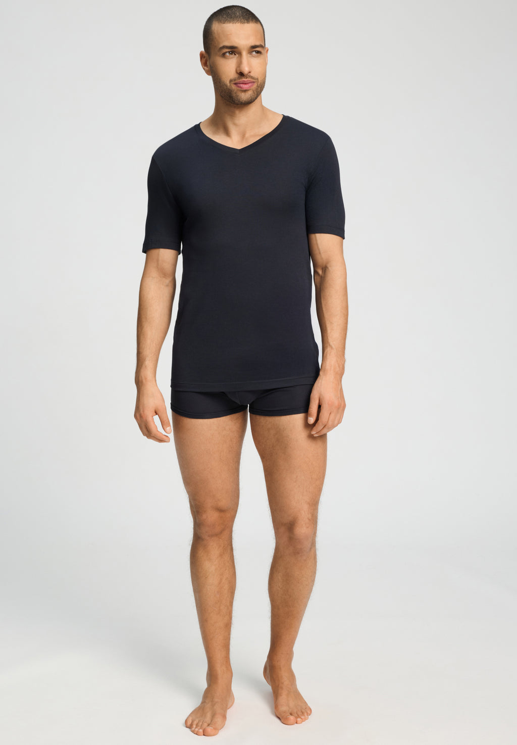 Sea Island Cotton Cotton V-Neck T-Shirt | Black 73173-019